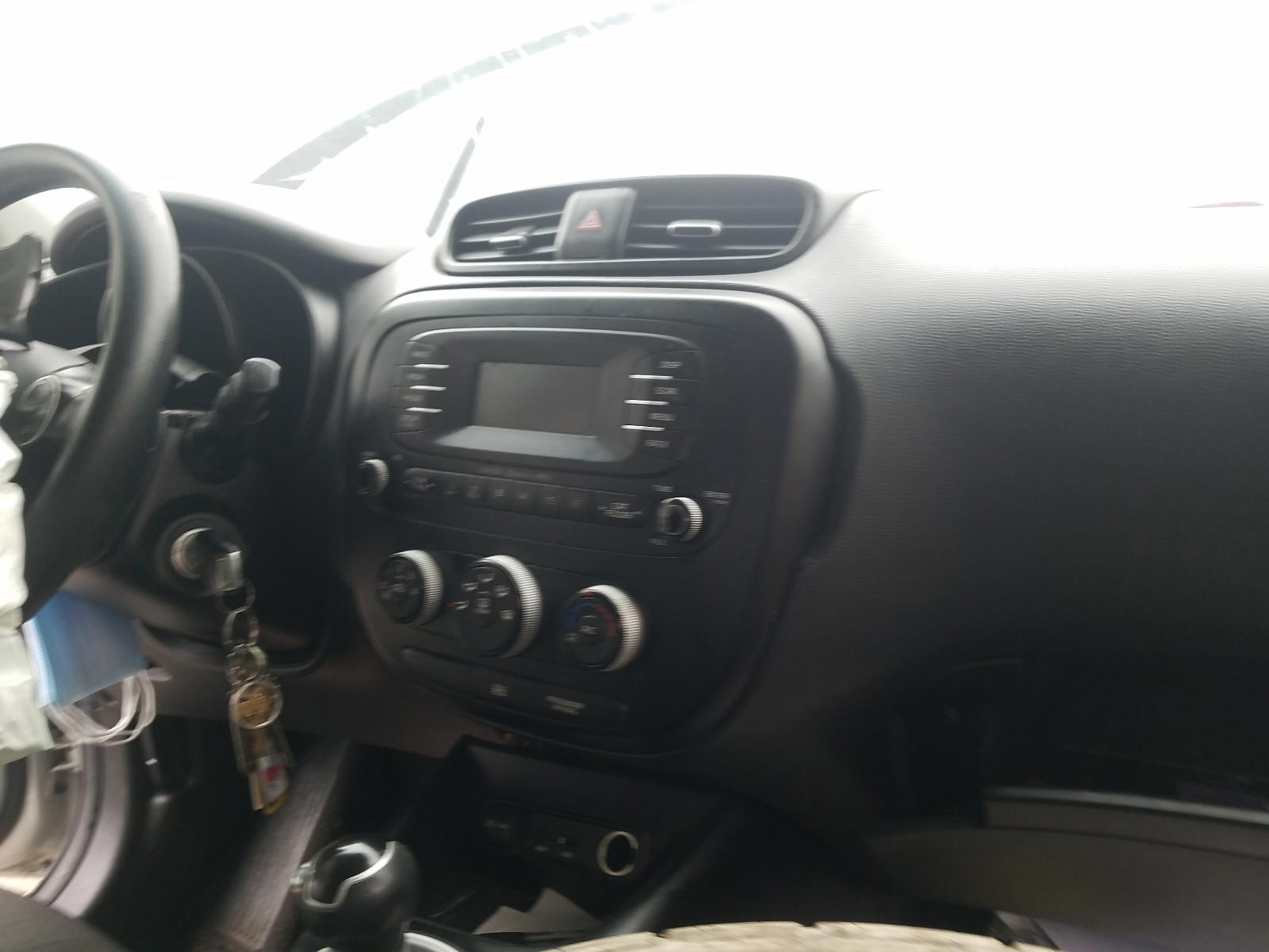 Photo 9 from auction – 2015 KIA SOUL with VIN KNDJN2A22F7767351