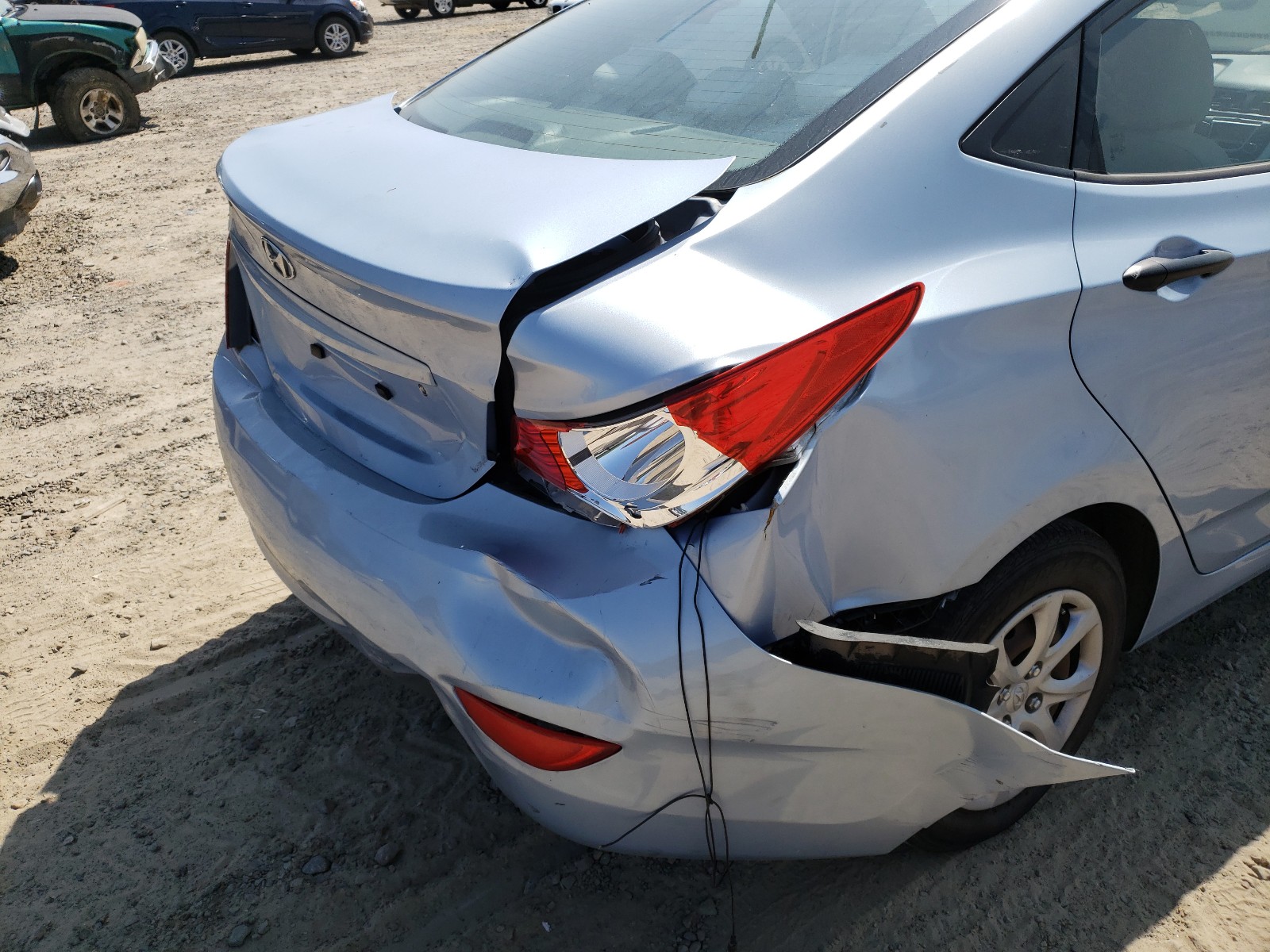 Photo 9 from auction – 2012 HYUNDAI ACCENT GLS with VIN KMHCT4AE1CU047049