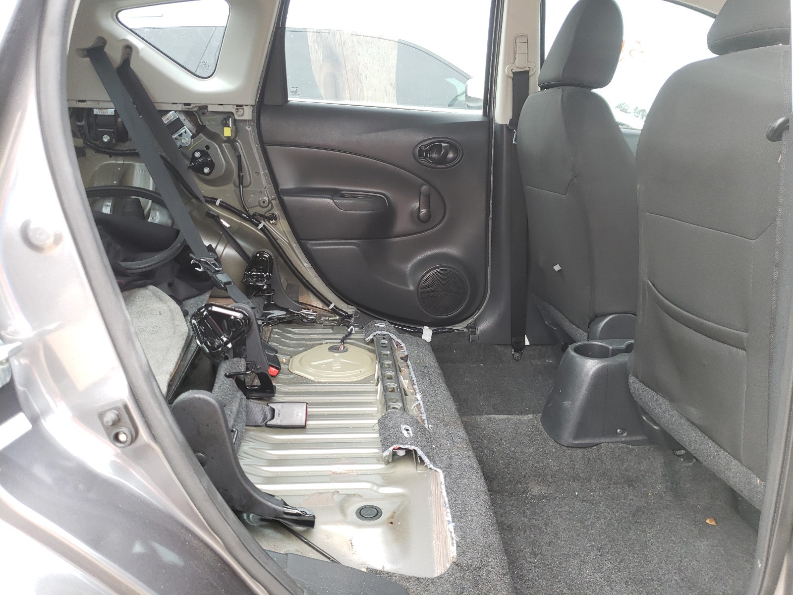 Фото 6 с аукциона – 2017 NISSAN VERSA с VIN 3N1CE2CP2HL369589