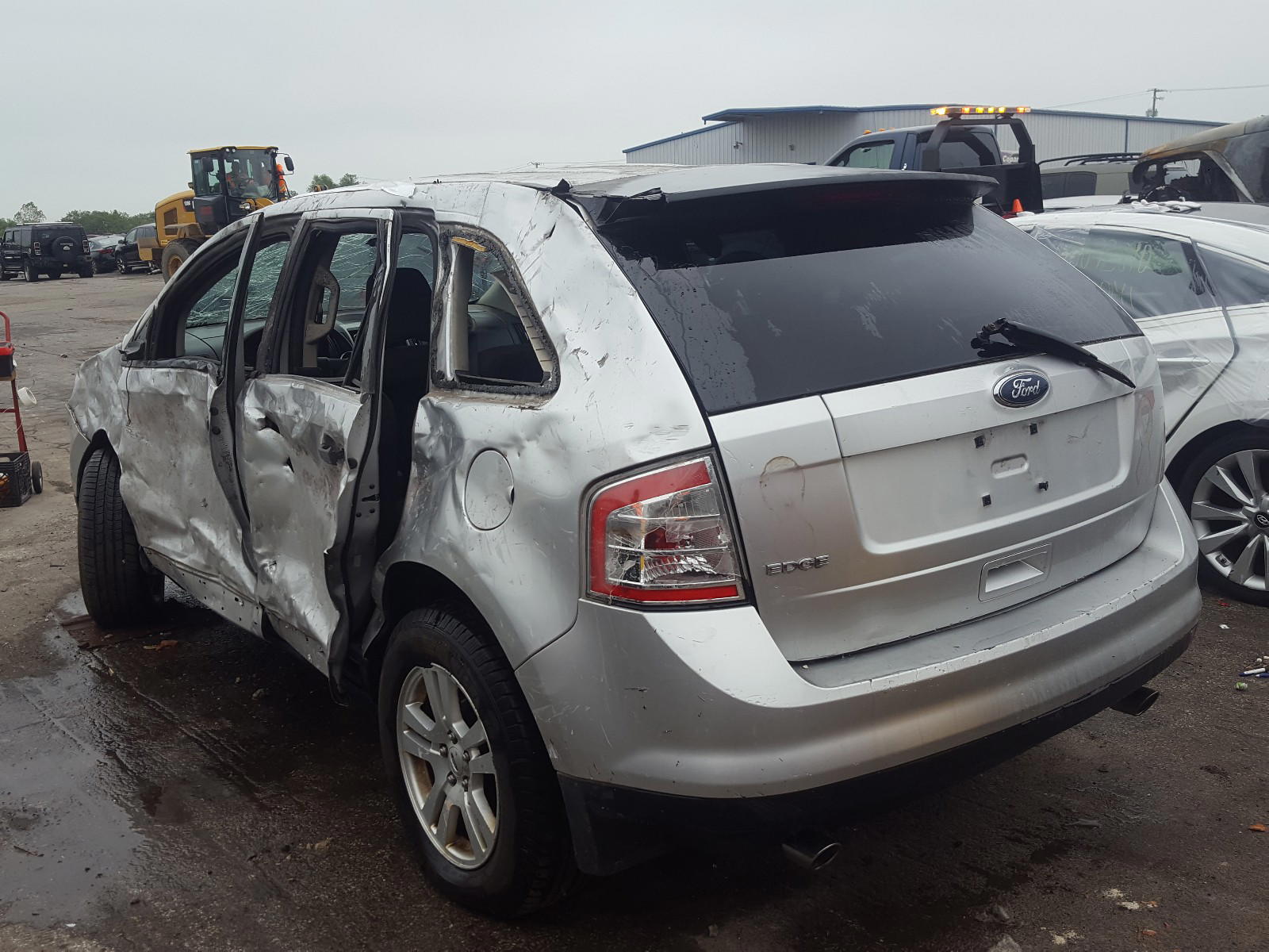 Photo 3 from auction – 2010 FORD EDGE SE with VIN 2FMDK3GC2ABA85142