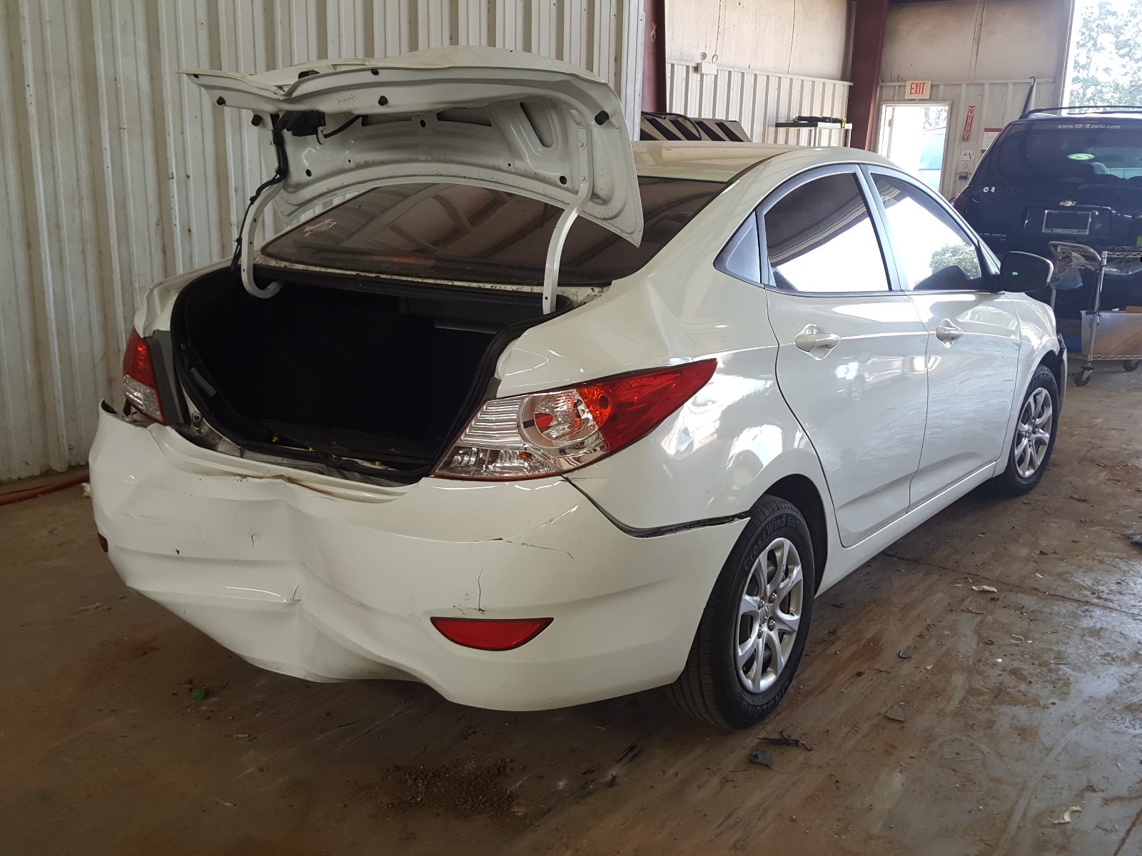 Photo 4 from auction – 2013 HYUNDAI ACCENT GLS with VIN KMHCT4AE0DU325568