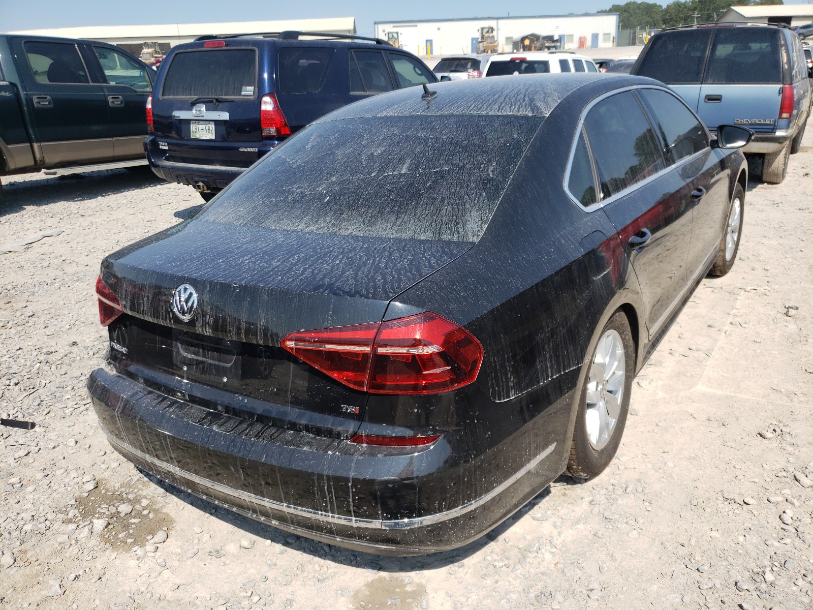 Photo 4 from auction – 2017 VOLKSWAGEN PASSAT S with VIN 1VWAT7A37HC017026