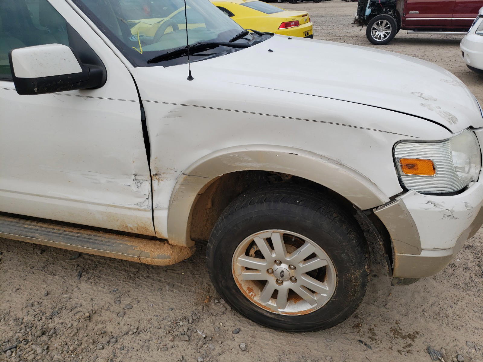 Photo 9 from auction – 2010 FORD EXPLORER E with VIN 1FMEU6EE1AUA99550