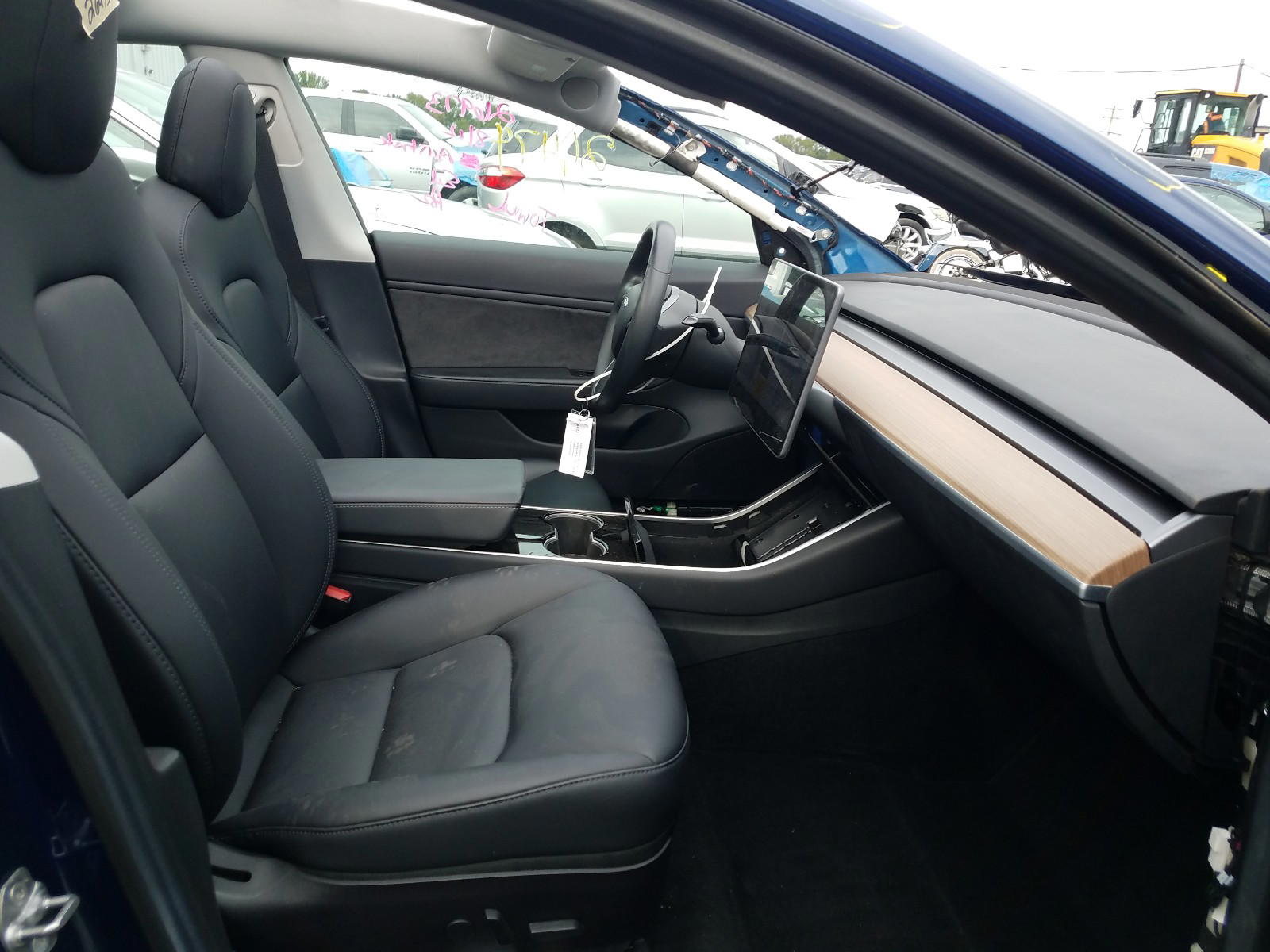 Photo 5 from auction – 2018 TESLA MODEL 3 with VIN 5YJ3E1EA9JF027674