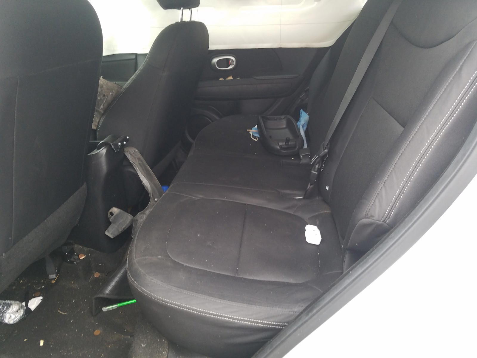 Photo 6 from auction – 2015 KIA SOUL with VIN KNDJN2A22F7767351