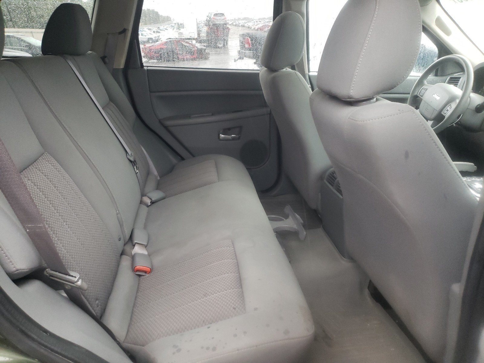 Photo 6 from auction – 2006 JEEP GRAND CHER with VIN 1J8HR48N26C296557