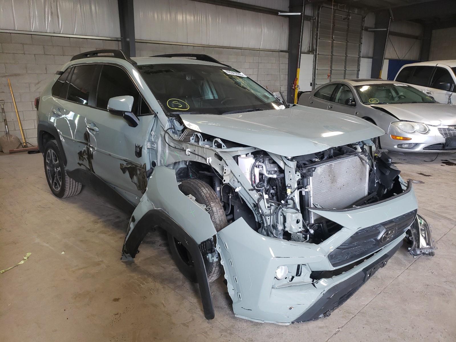 Photo 1 from auction – 2019 TOYOTA RAV4 ADVEN with VIN 2T3J1RFV7KW034122