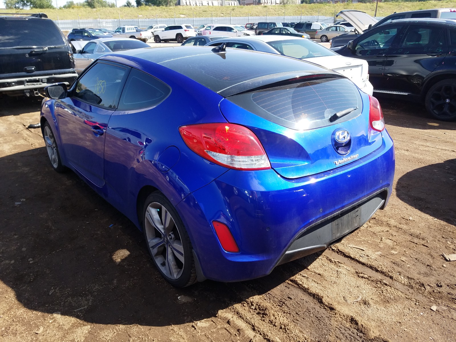 Photo 3 from auction – 2013 HYUNDAI VELOSTER with VIN KMHTC6AD7DU148066
