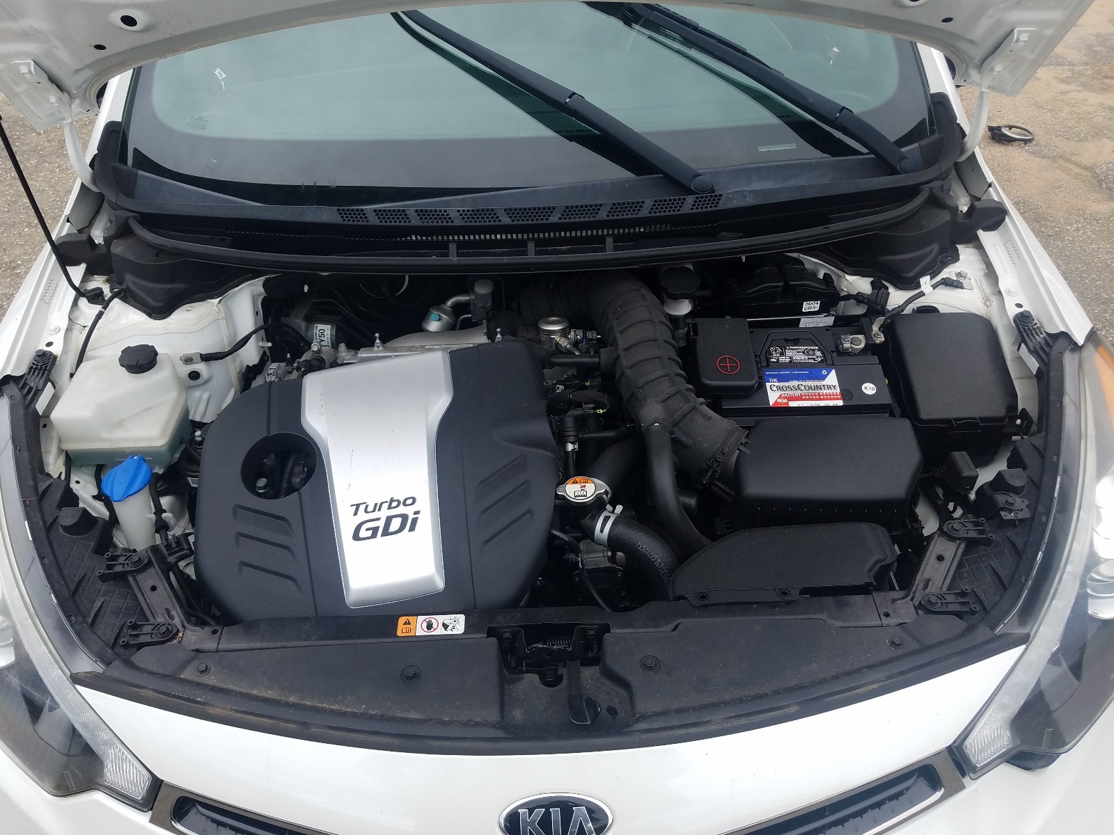 Photo 7 from auction – 2016 KIA FORTE SX with VIN KNAFZ6A3XG5601535