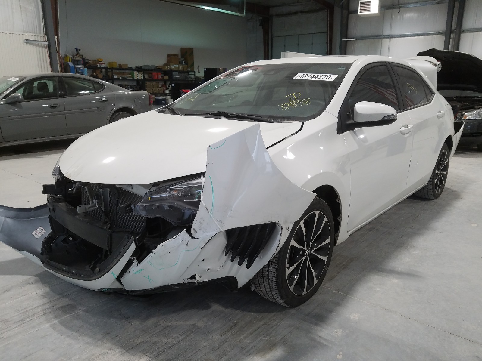 Photo 2 from auction – 2018 TOYOTA COROLLA L with VIN 5YFBURHE0JP812858