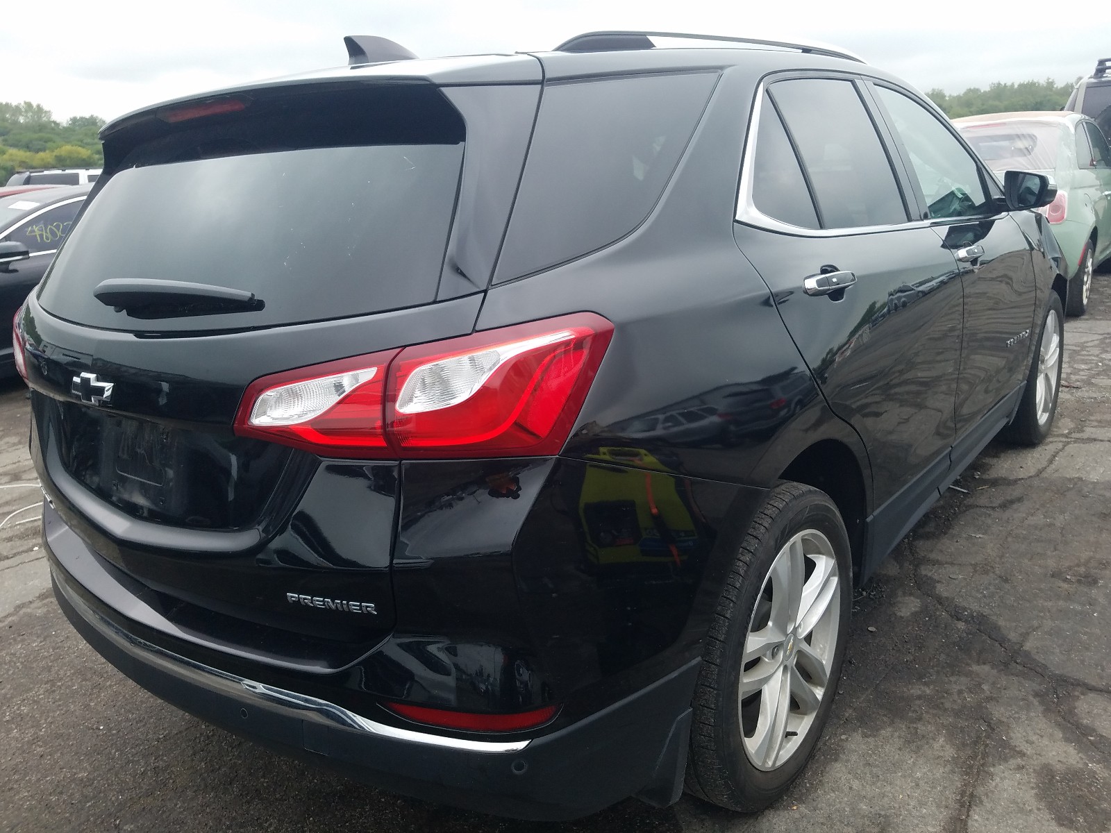 Photo 4 from auction – 2019 CHEVROLET EQUINOX PR with VIN 2GNAXNEV9K6202662
