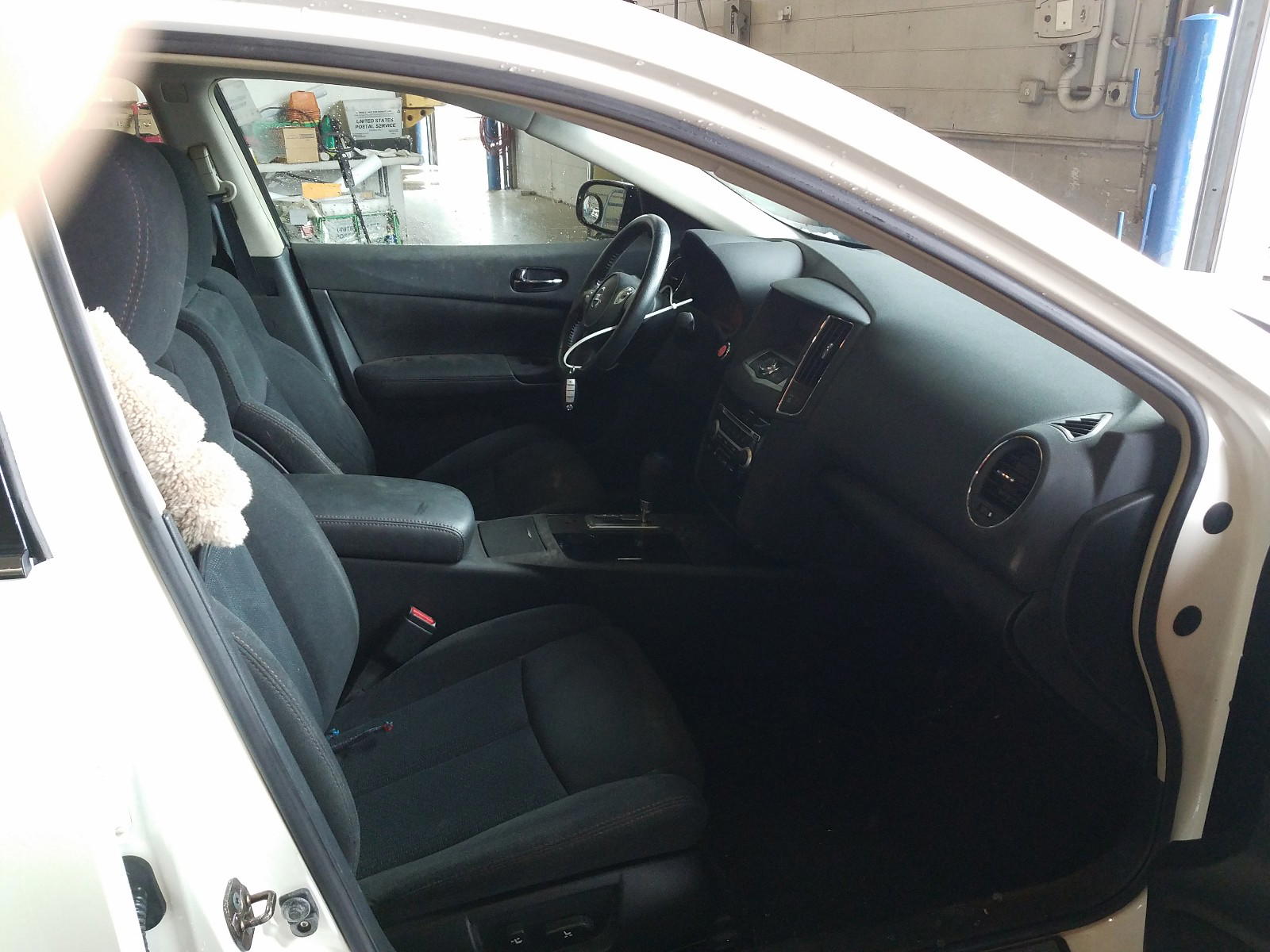 Photo 5 from auction – 2010 NISSAN MAXIMA S with VIN 1N4AA5APXAC858995