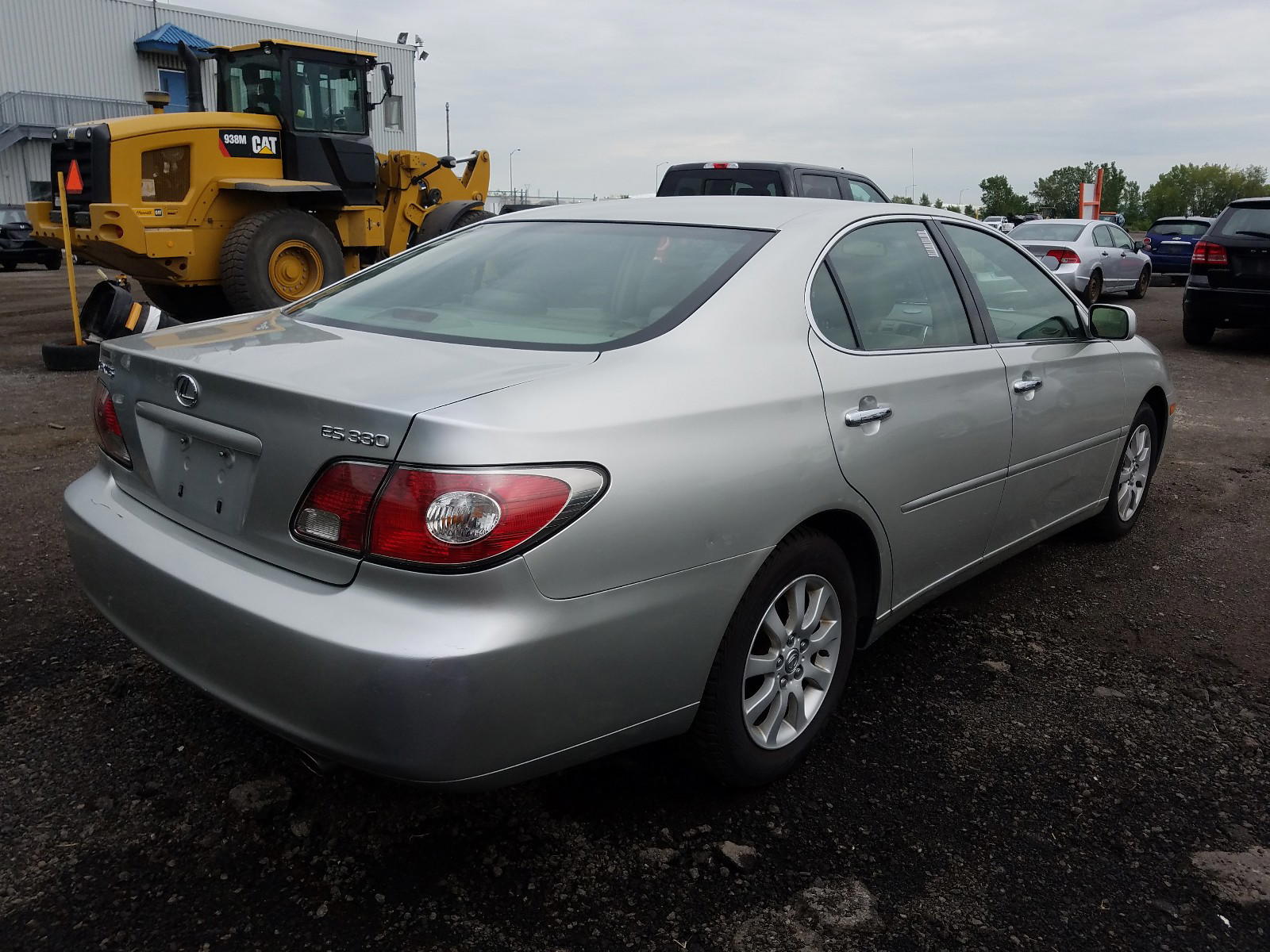 Photo 4 from auction – 2004 LEXUS ES 330 with VIN JTHBA30G345034588