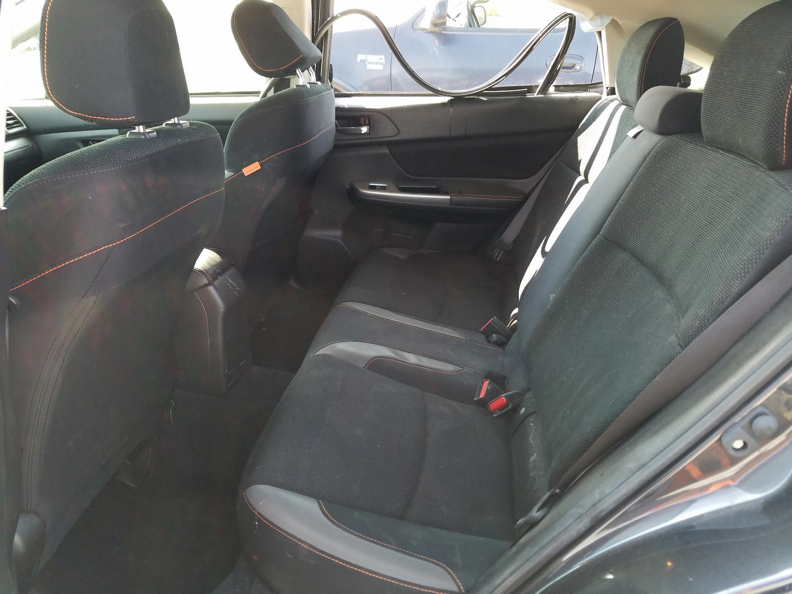 Photo 6 from auction – 2016 SUBARU CROSSTREK with VIN JF2GPADC0GH324776