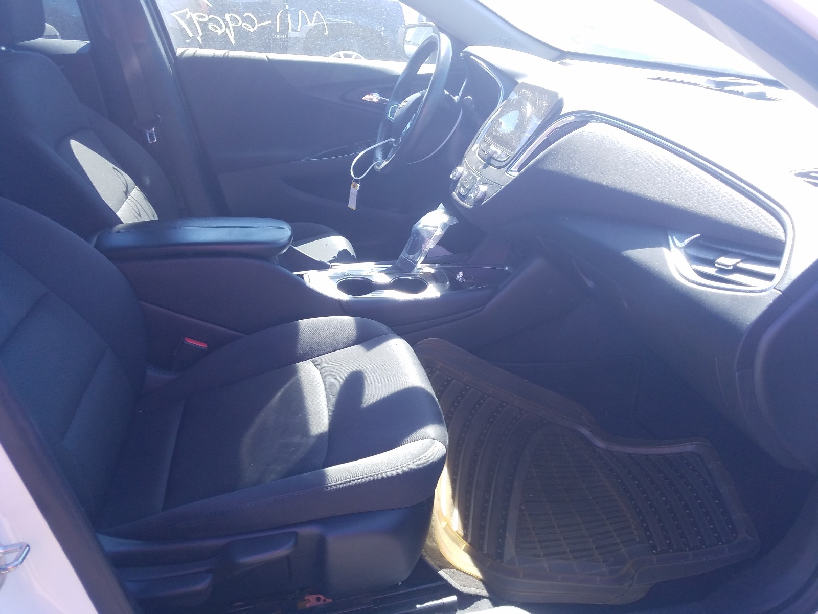 Photo 5 from auction – 2016 CHEVROLET MALIBU LT with VIN 1G1ZE5ST9GF314887