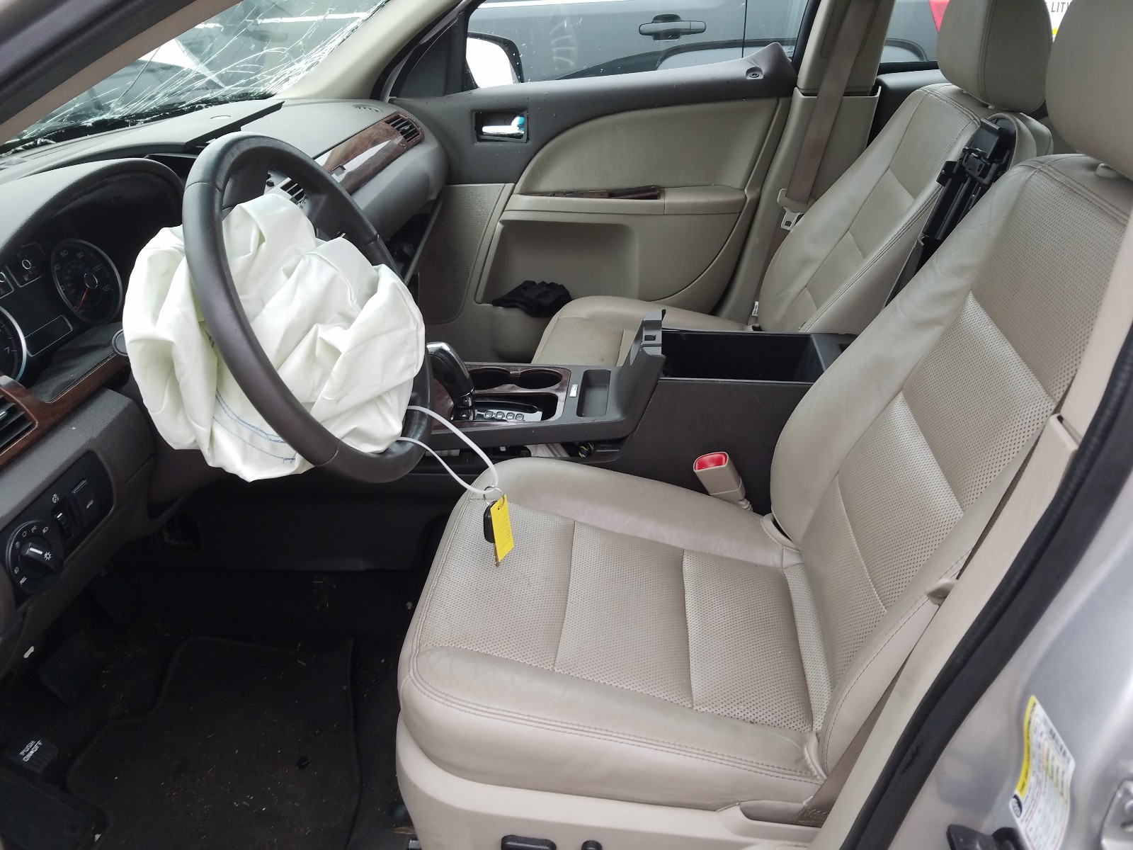 Photo 5 from auction – 2009 FORD TAURUS SEL with VIN 1FAHP27W69G119122