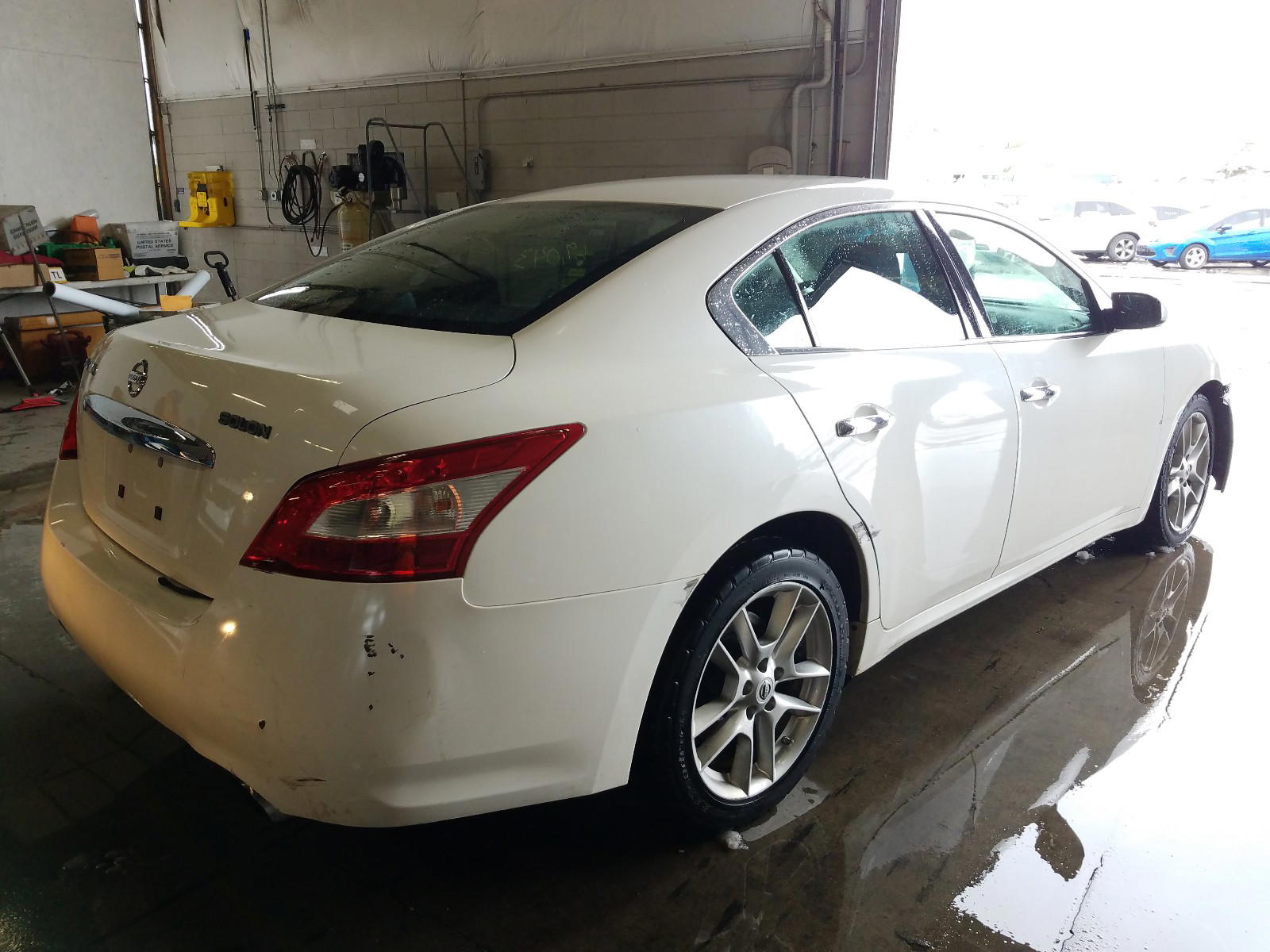 Photo 4 from auction – 2010 NISSAN MAXIMA S with VIN 1N4AA5APXAC858995