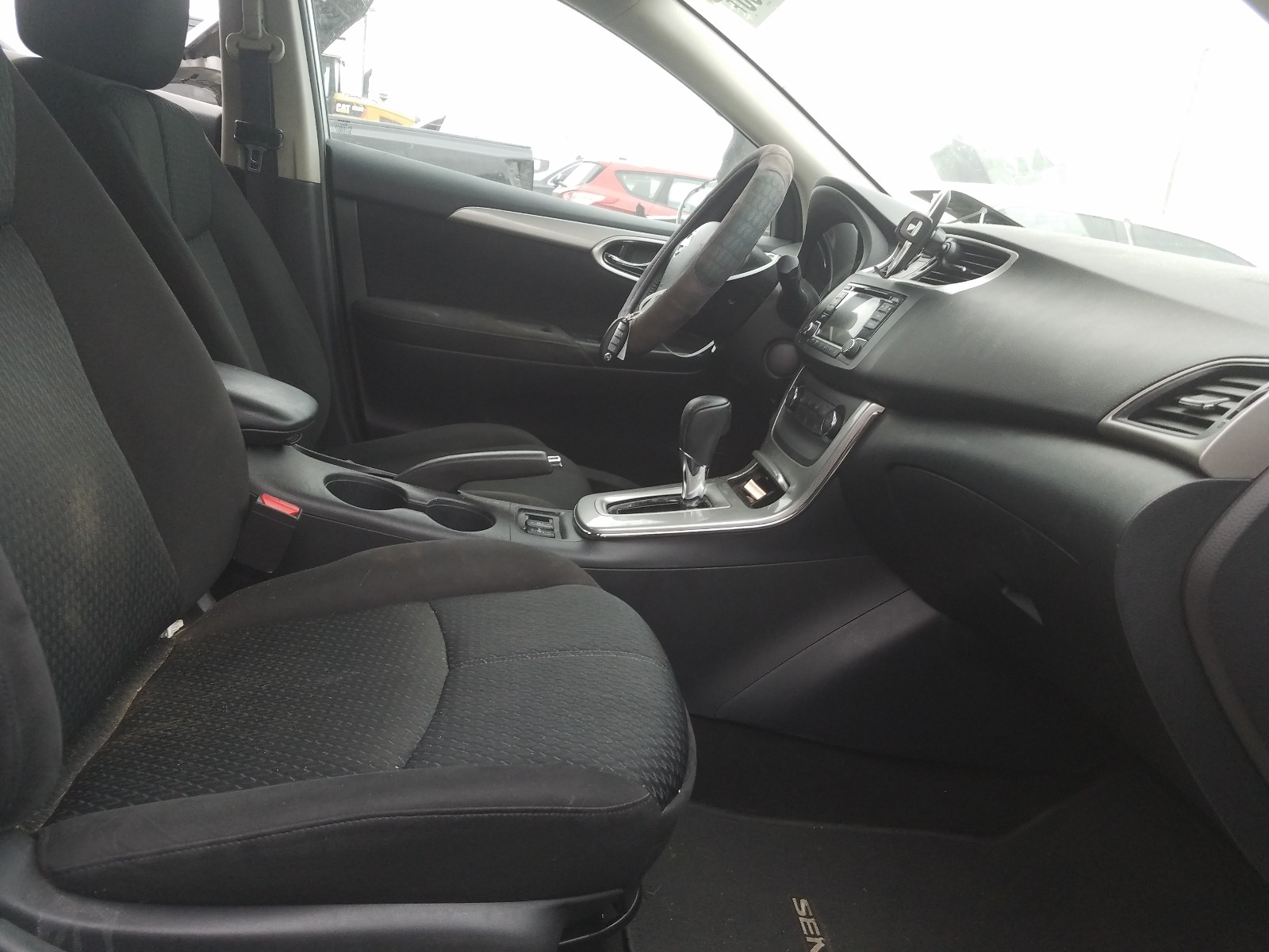 Photo 5 from auction – 2015 NISSAN SENTRA with VIN 3N1AB7AP2FY233284