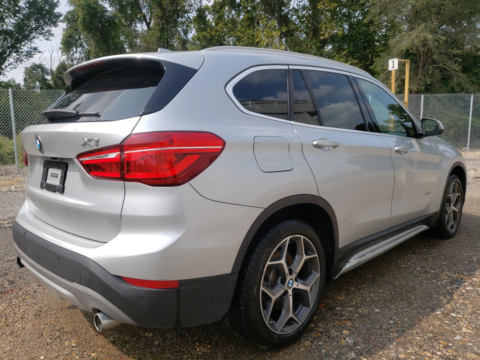 Photo 4 from auction – 2016 BMW X1 XDRIVE2 with VIN WBXHT3C33G5E47071