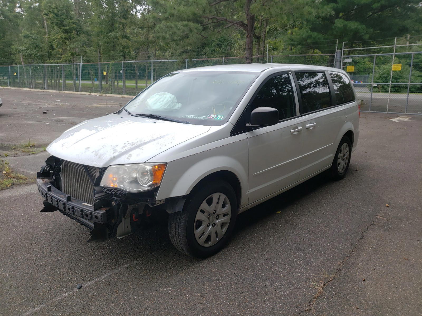 Photo 2 from auction – 2014 DODGE GRAND CARA with VIN 2C4RDGBG4ER379919