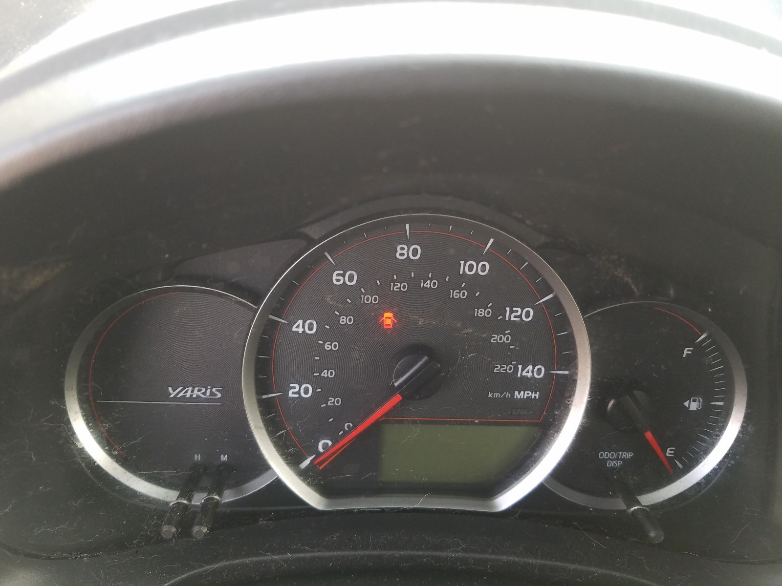 Photo 8 from auction – 2013 TOYOTA YARIS with VIN JTDKTUD34DD557276