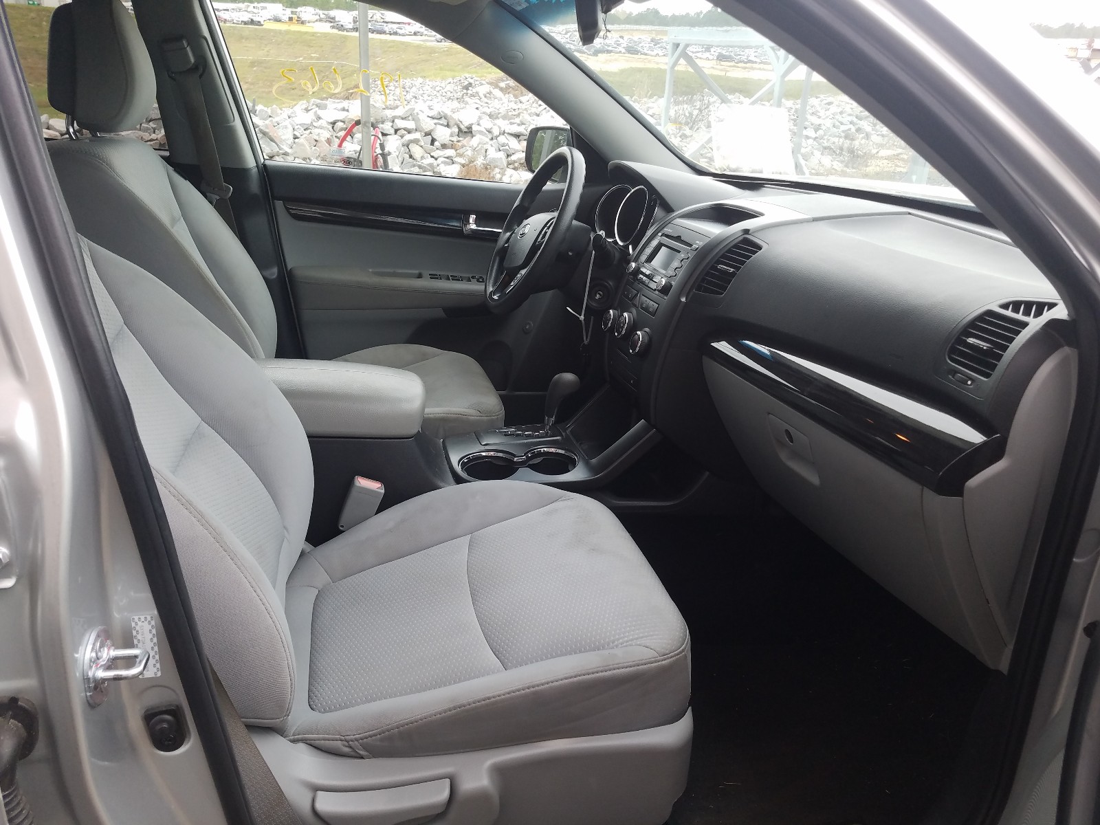 Photo 5 from auction – 2011 KIA SORENTO BA with VIN 5XYKT3A10BG053285