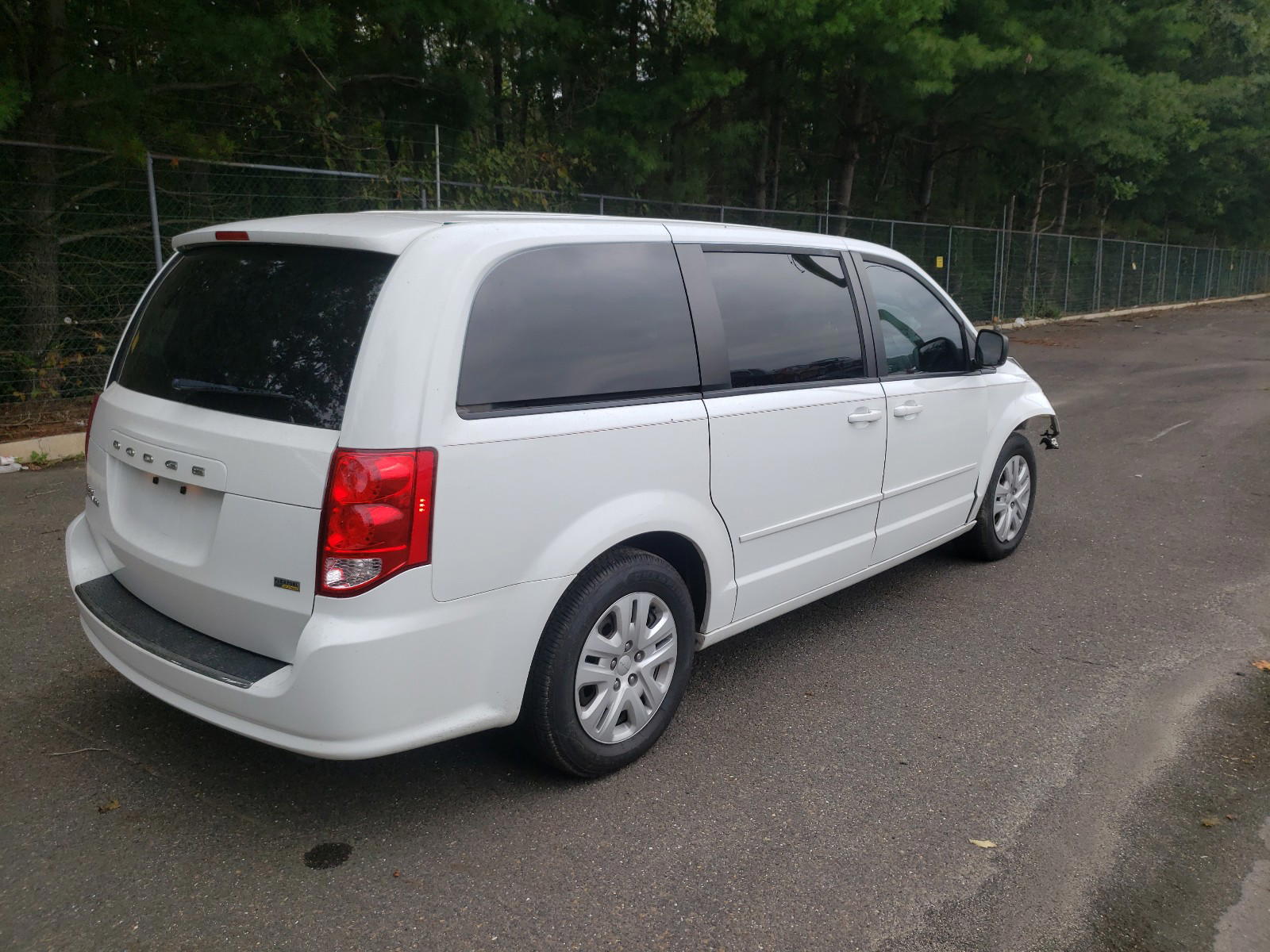 Photo 4 from auction – 2014 DODGE GRAND CARA with VIN 2C4RDGBG4ER379919
