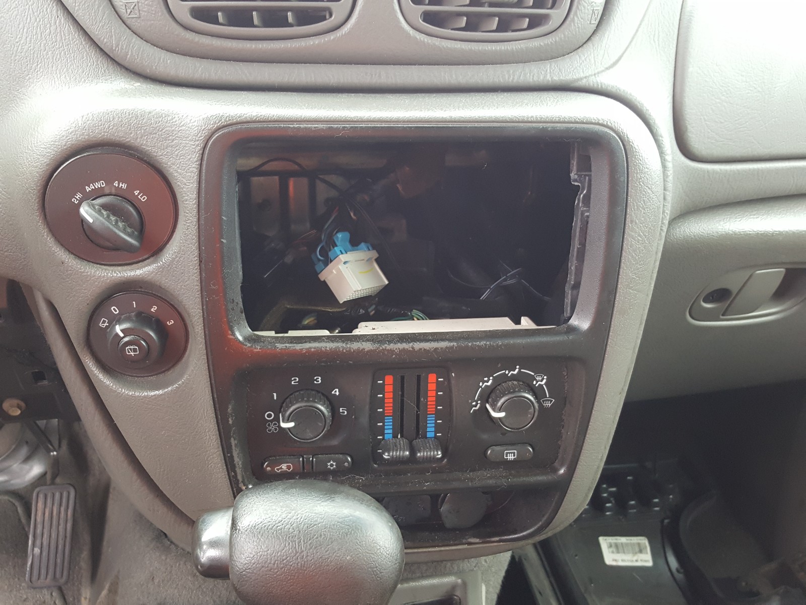 صورة رقم 9 من المزاد - 2004 CHEVROLET TRAILBLAZE مع VIN 1GNET16P846155445