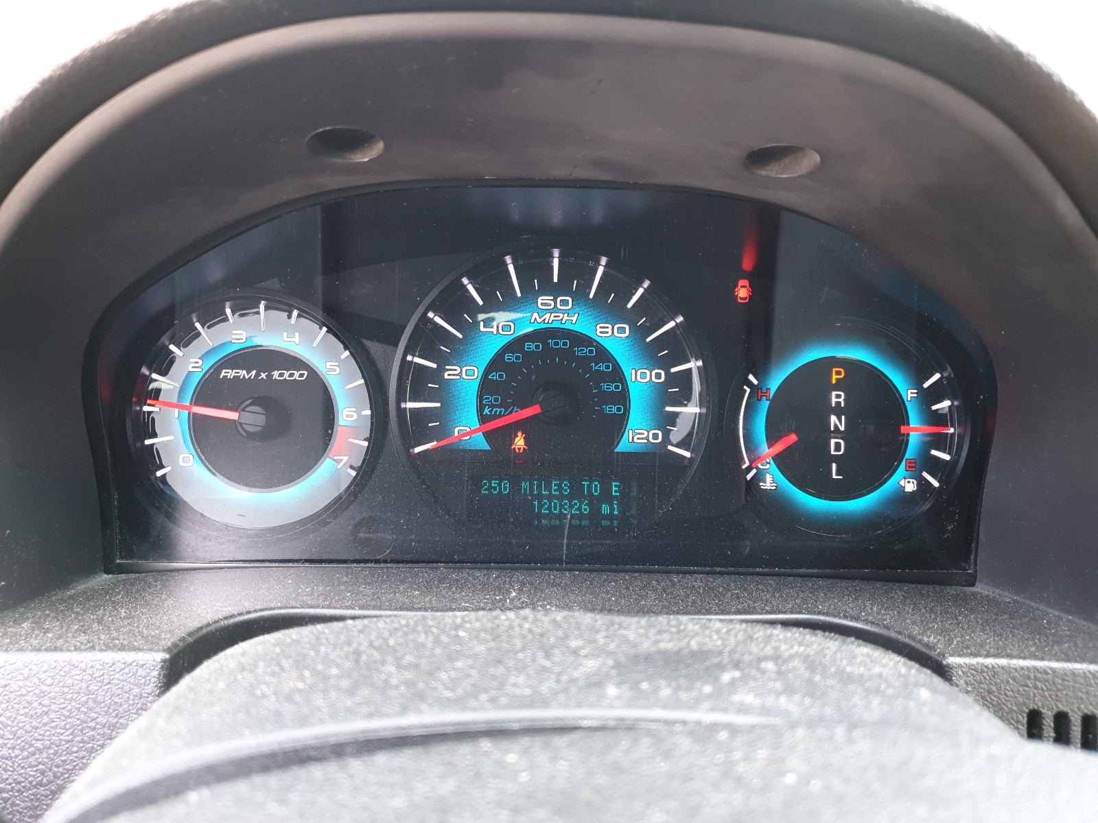Zdjęcie 8 z aukcji – 2011 FORD FUSION z VIN 3FAHP0HA2BR330050
