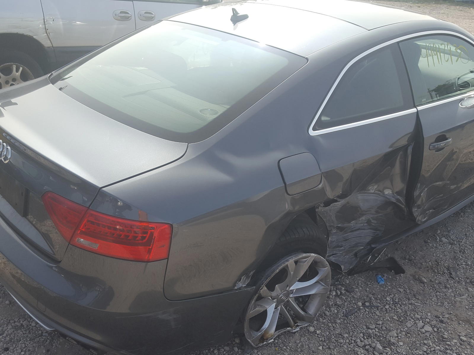 Photo 9 from auction – 2015 AUDI S5 PREMIUM with VIN WAUCGAFR3FA024765