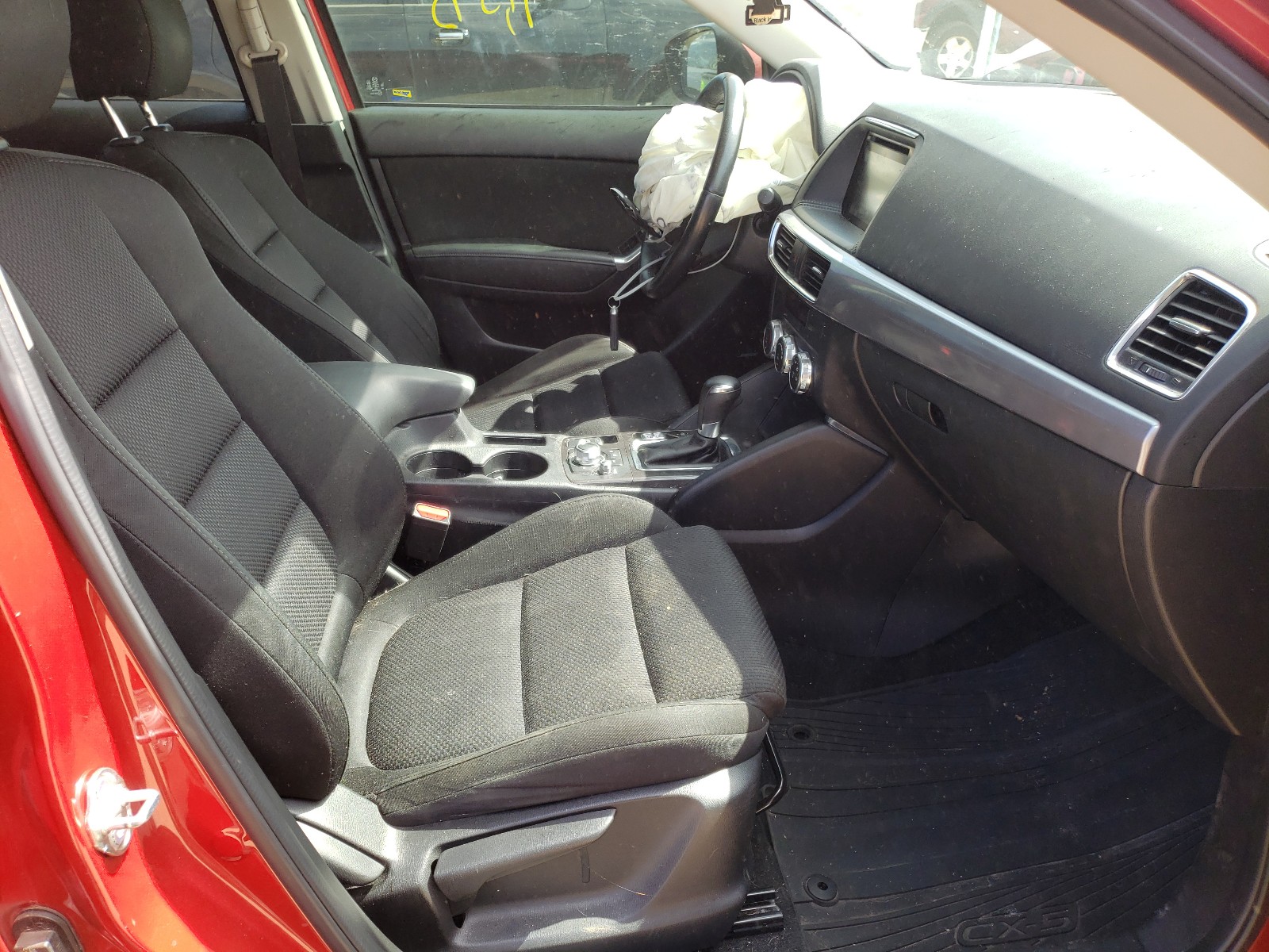 Photo 5 from auction – 2016 MAZDA CX-5 TOURI with VIN JM3KE2CY2G0626996