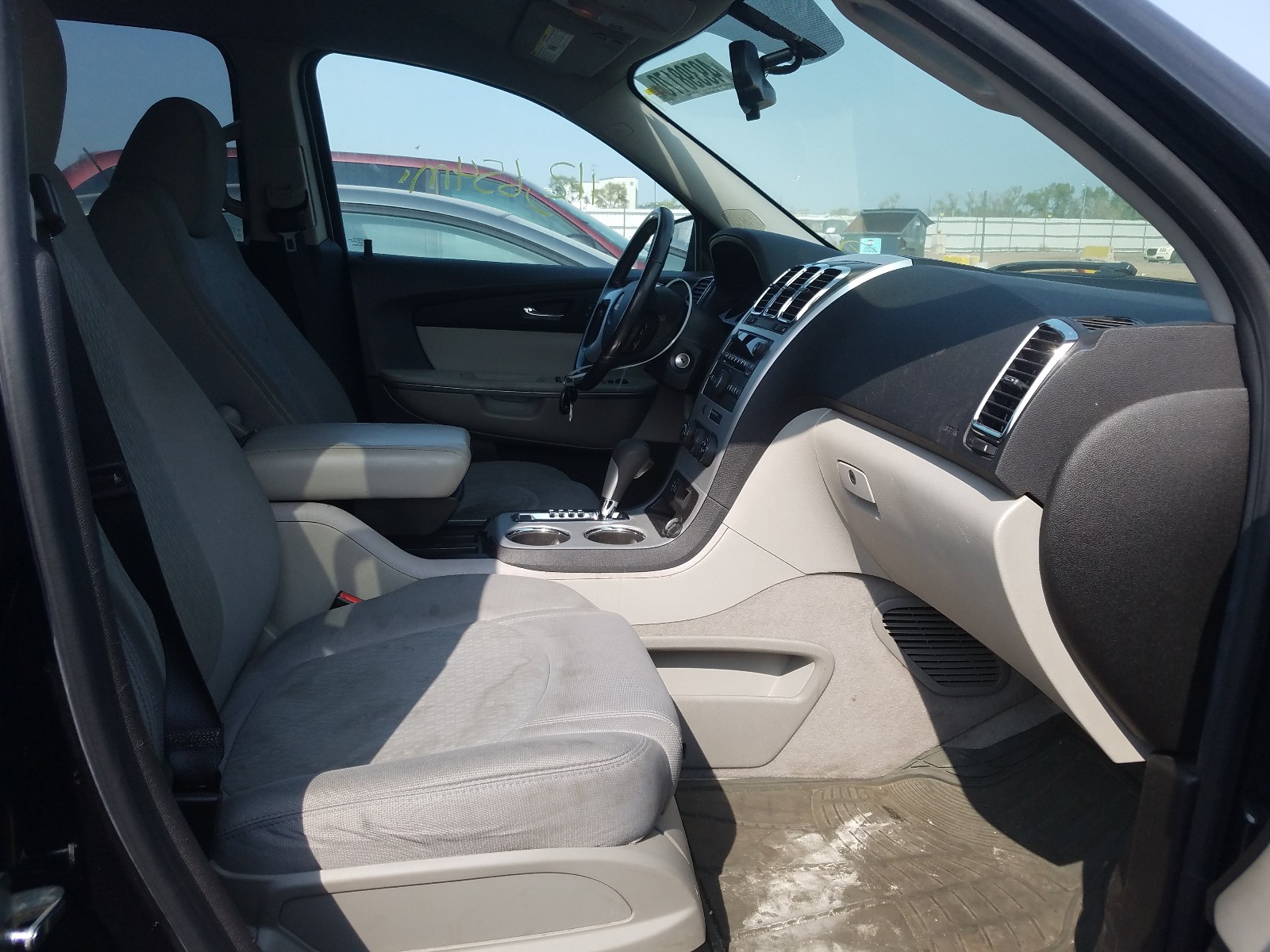 Photo 5 from auction – 2012 GMC ACADIA SLE with VIN 1GKKRNED7CJ396082