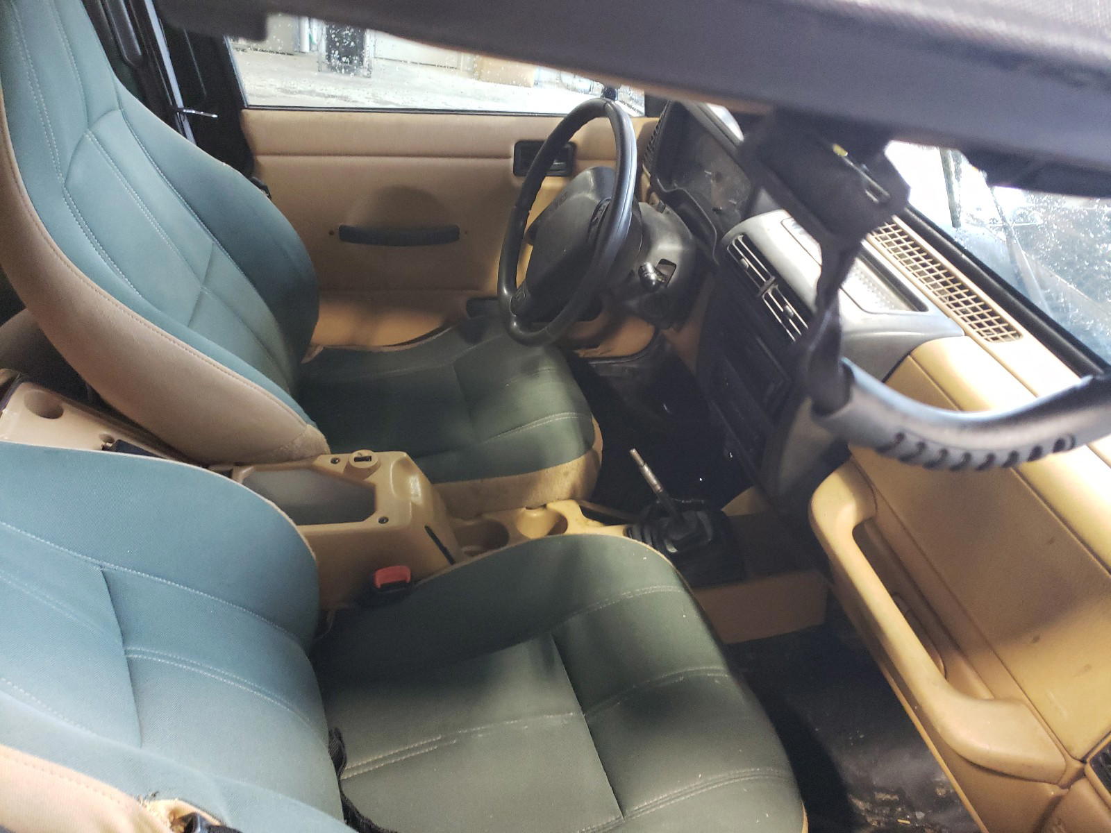 Photo 5 from auction – 1998 JEEP WRANGLER / with VIN 1J4FY49S0WP787993