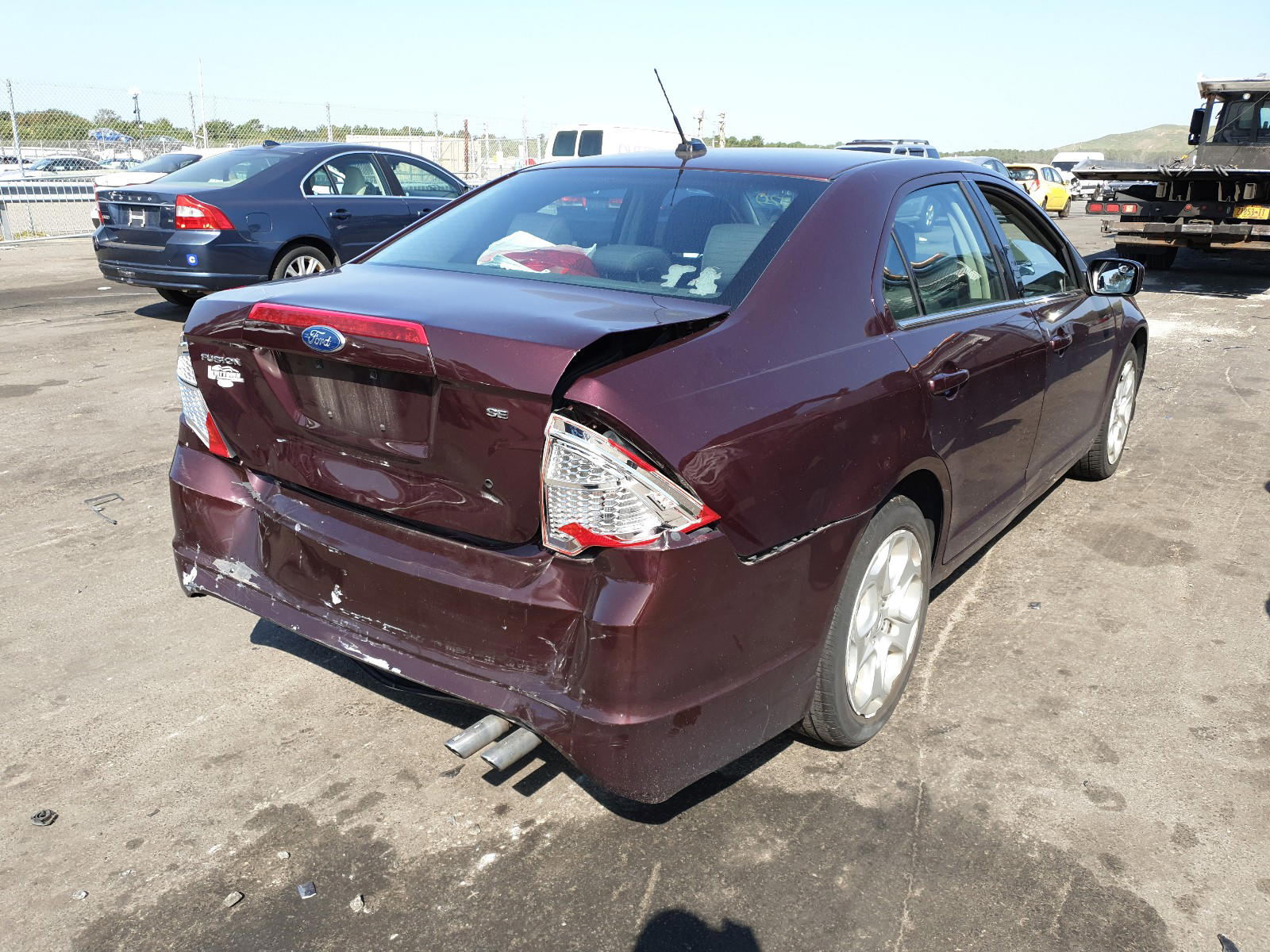 Photo 4 from auction – 2011 FORD FUSION with VIN 3FAHP0HA2BR330050