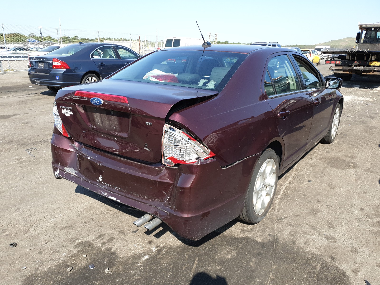Zdjęcie 4 z aukcji – 2011 FORD FUSION z VIN 3FAHP0HA2BR330050
