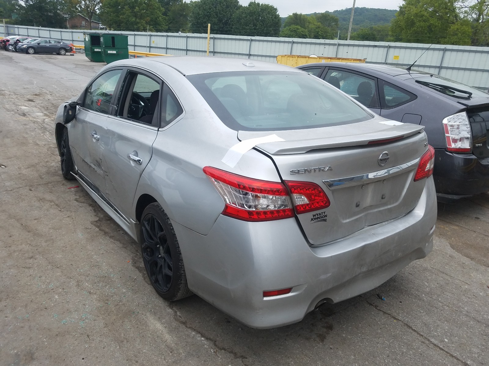 Photo 3 from auction – 2015 NISSAN SENTRA with VIN 3N1AB7AP2FY233284
