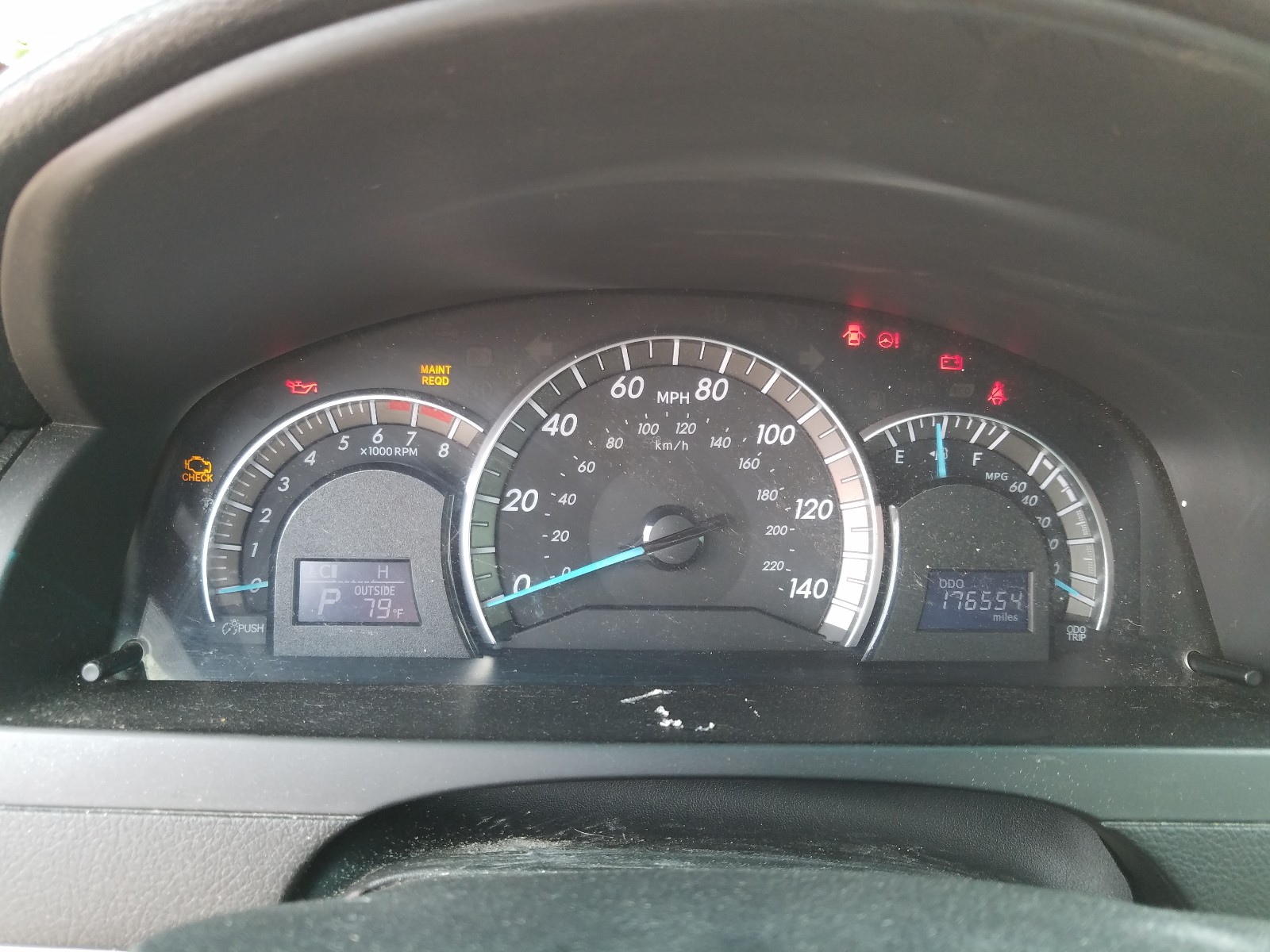Photo 8 from auction – 2012 TOYOTA CAMRY with VIN 4T1BF1FK0CU613721