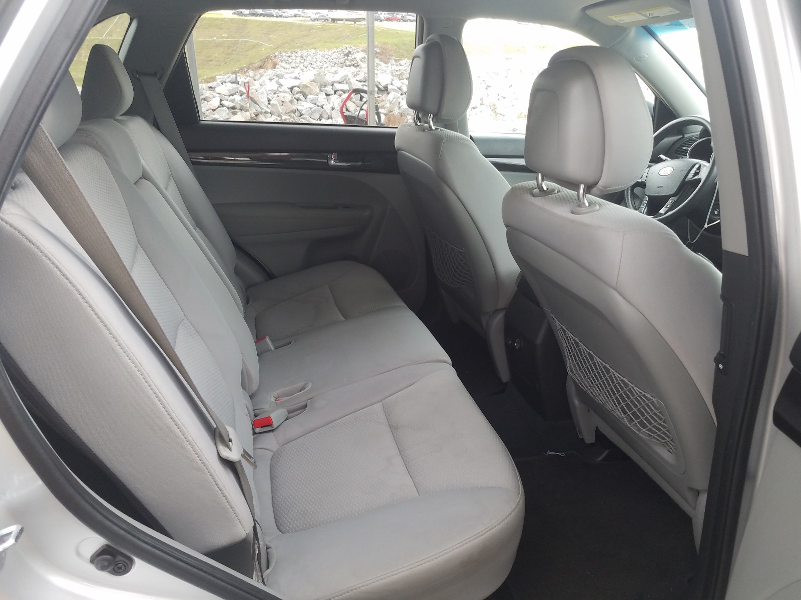 Photo 6 from auction – 2011 KIA SORENTO BA with VIN 5XYKT3A10BG053285