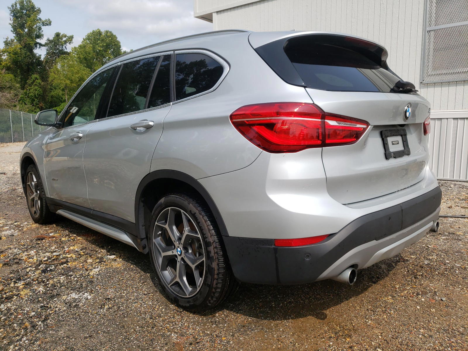 Photo 3 from auction – 2016 BMW X1 XDRIVE2 with VIN WBXHT3C33G5E47071