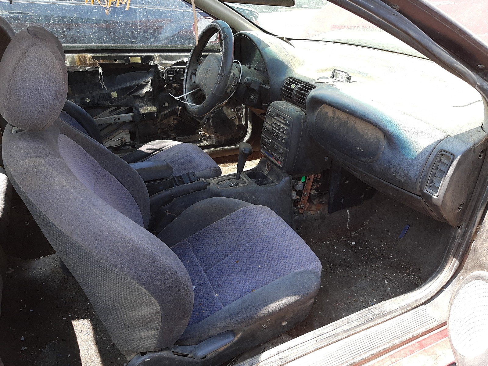 Photo 5 from auction – 1997 SATURN SC2 with VIN 1G8ZH1279VZ322763