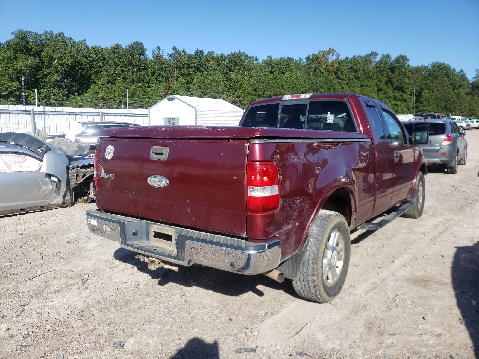 Photo 4 from auction – 2004 FORD F150 with VIN 1FTPX14544NC22801