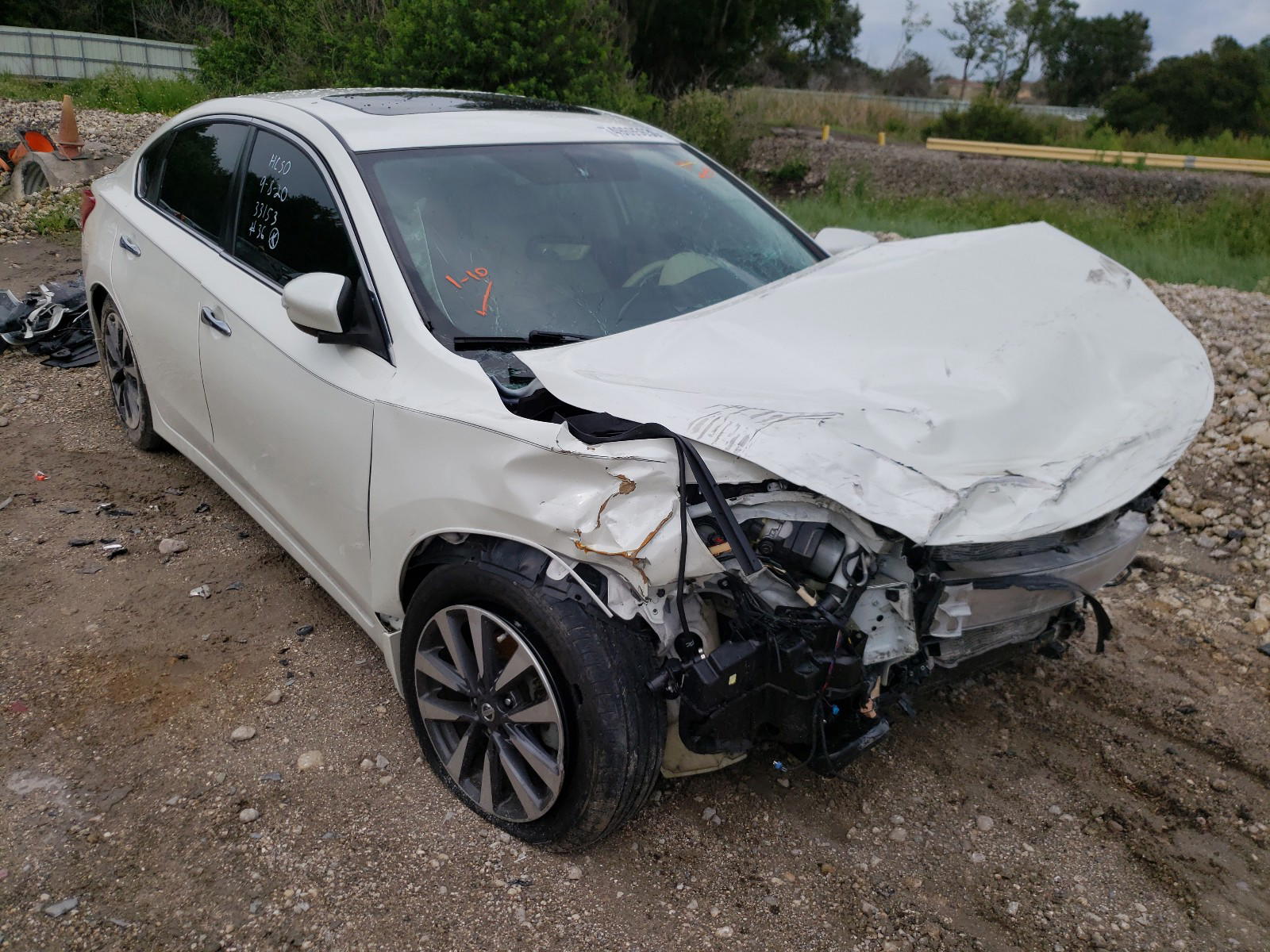 NISSAN ALTIMA 2.5 2017 with VIN 1N4AL3AP0HC297635 - Photo from auction