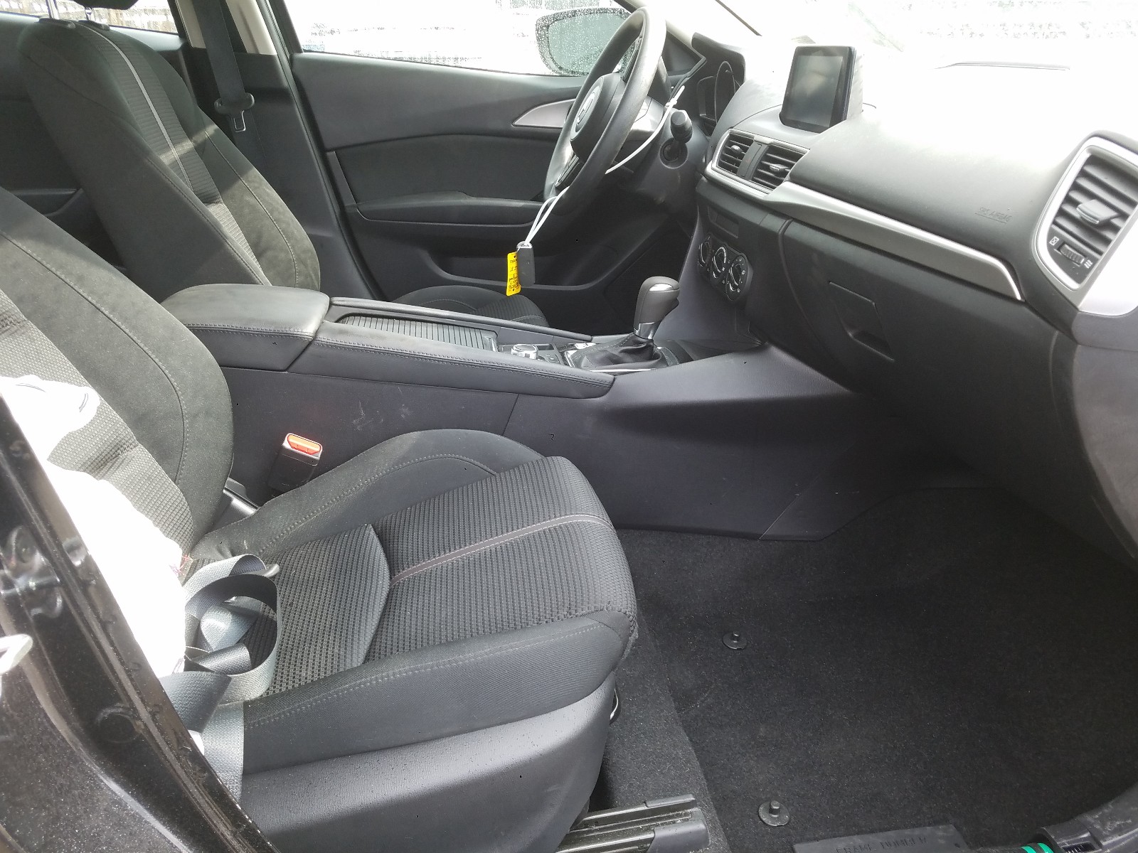 Photo 5 from auction – 2017 MAZDA 3 SPORT with VIN 3MZBN1U78HM104328