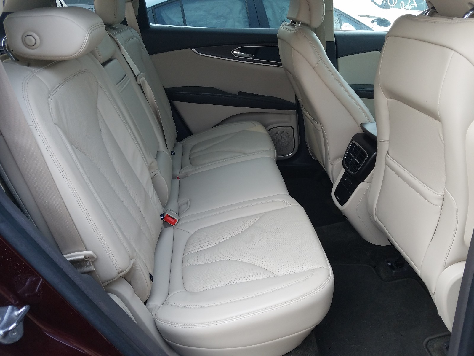 Photo 6 from auction – 2017 LINCOLN MKX RESERV with VIN 2LMPJ8LR3HBL22369