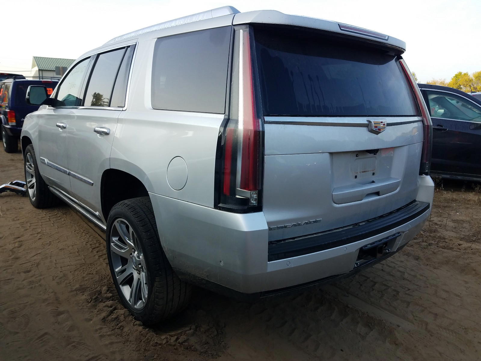 Photo 3 from auction – 2019 CADILLAC ESCALADE P with VIN 1GYS4DKJ6KR307420