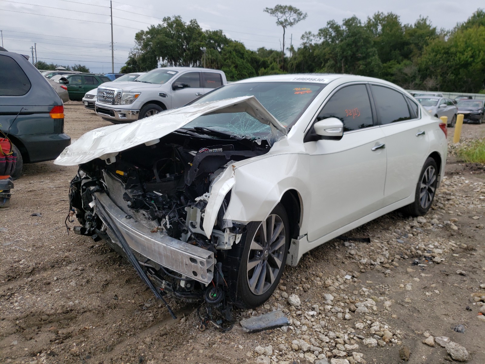 Zdjęcie 2 z aukcji – 2017 NISSAN ALTIMA 2.5 z VIN 1N4AL3AP0HC297635