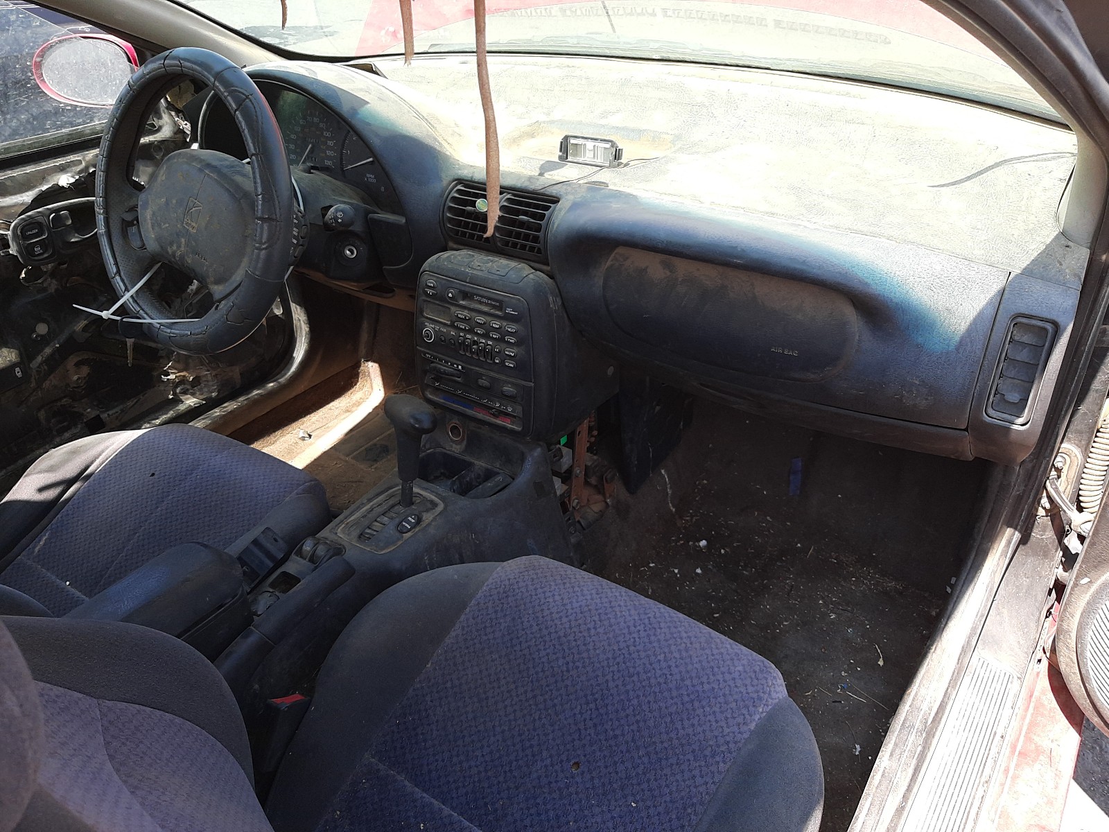 Photo 9 from auction – 1997 SATURN SC2 with VIN 1G8ZH1279VZ322763