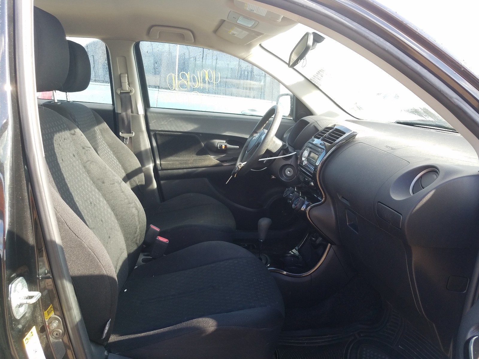 Photo 5 from auction – 2010 TOYOTA SCION XD with VIN JTKKU4B46A1004434