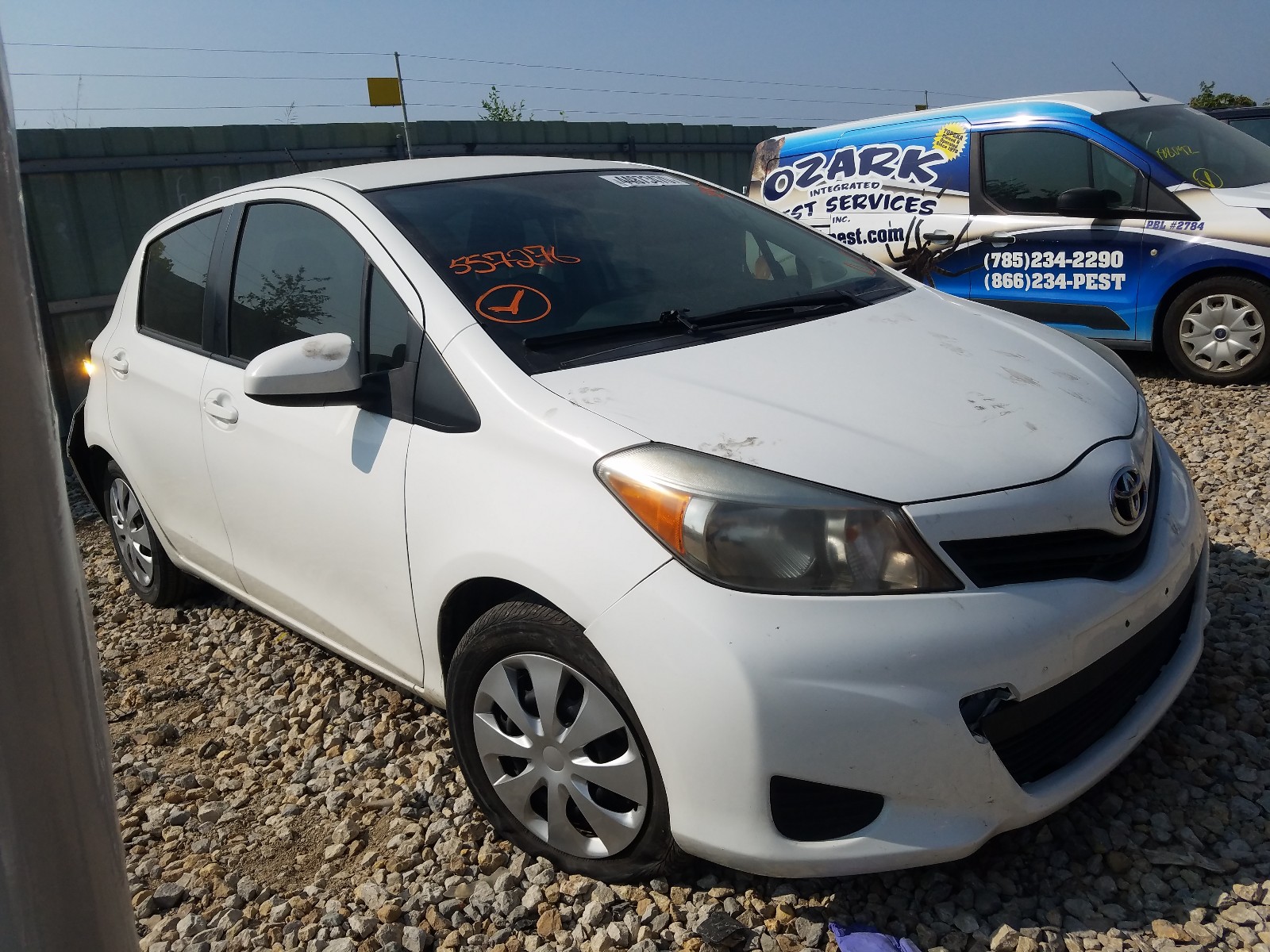 TOYOTA YARIS 2013 with VIN JTDKTUD34DD557276 - Photo from auction