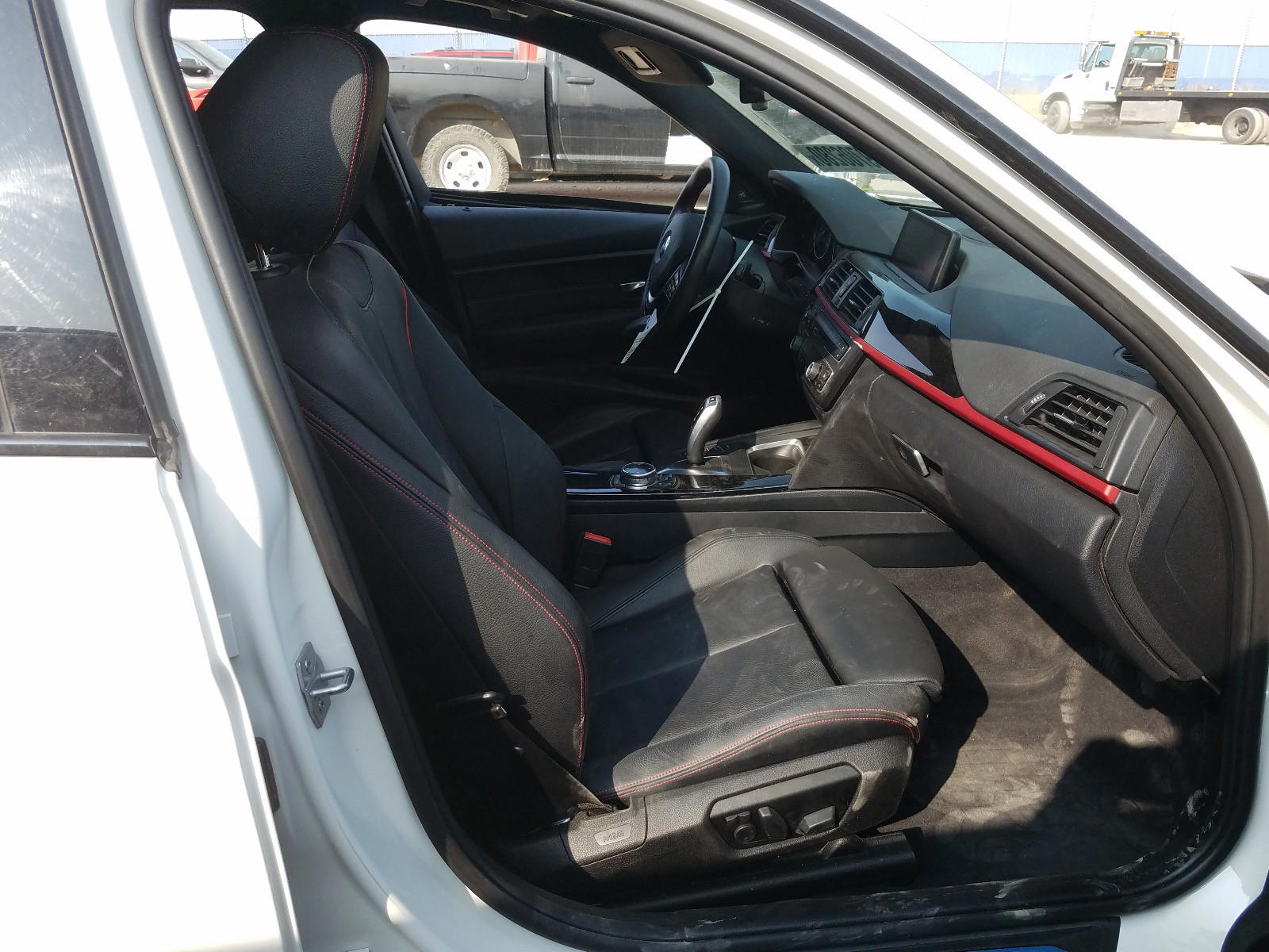 Photo 5 from auction – 2014 BMW 328 XI with VIN WBA3B3C58EJ981614